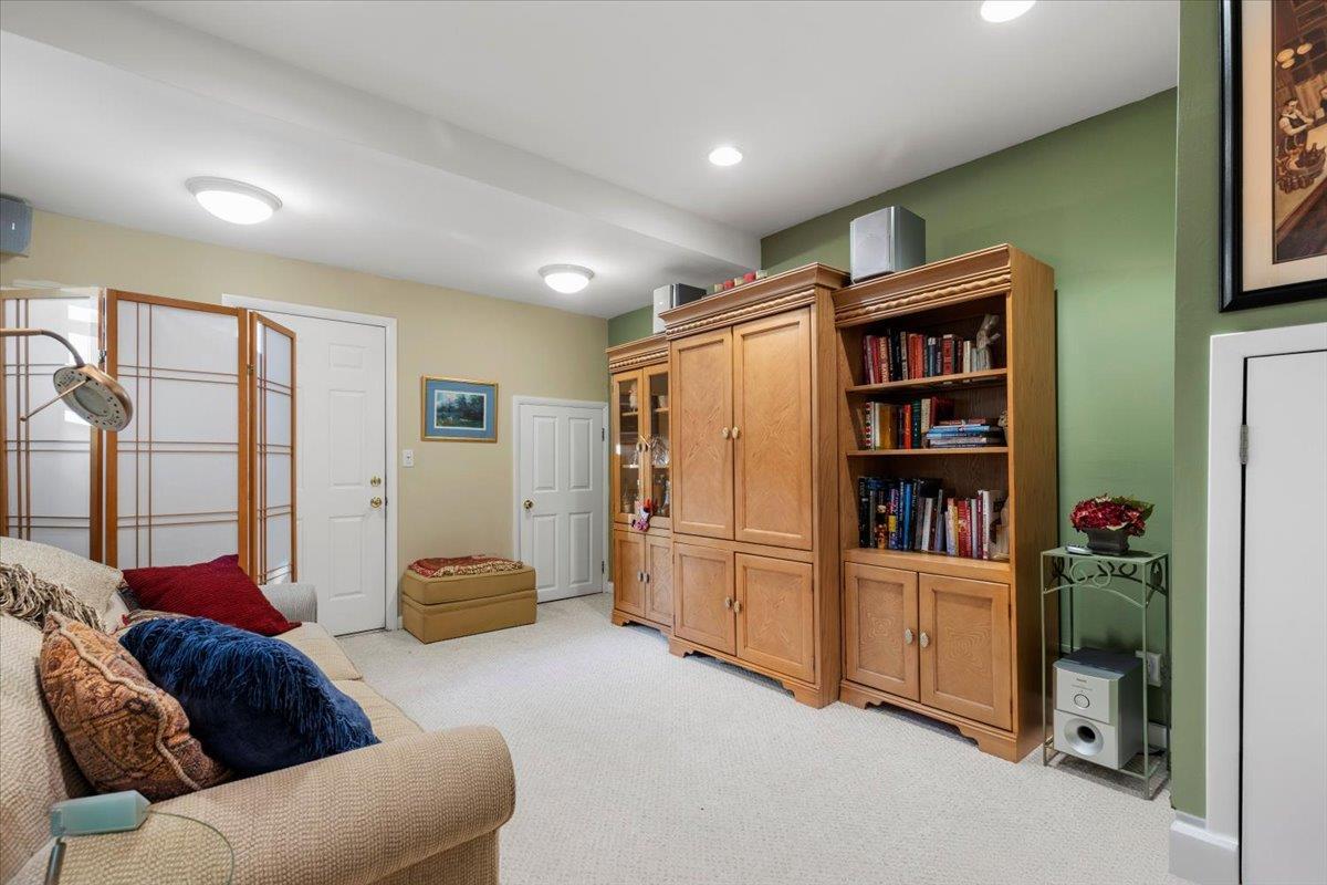 Single Family Winchester  Westchester County, NY 10710, MLS-856653-15