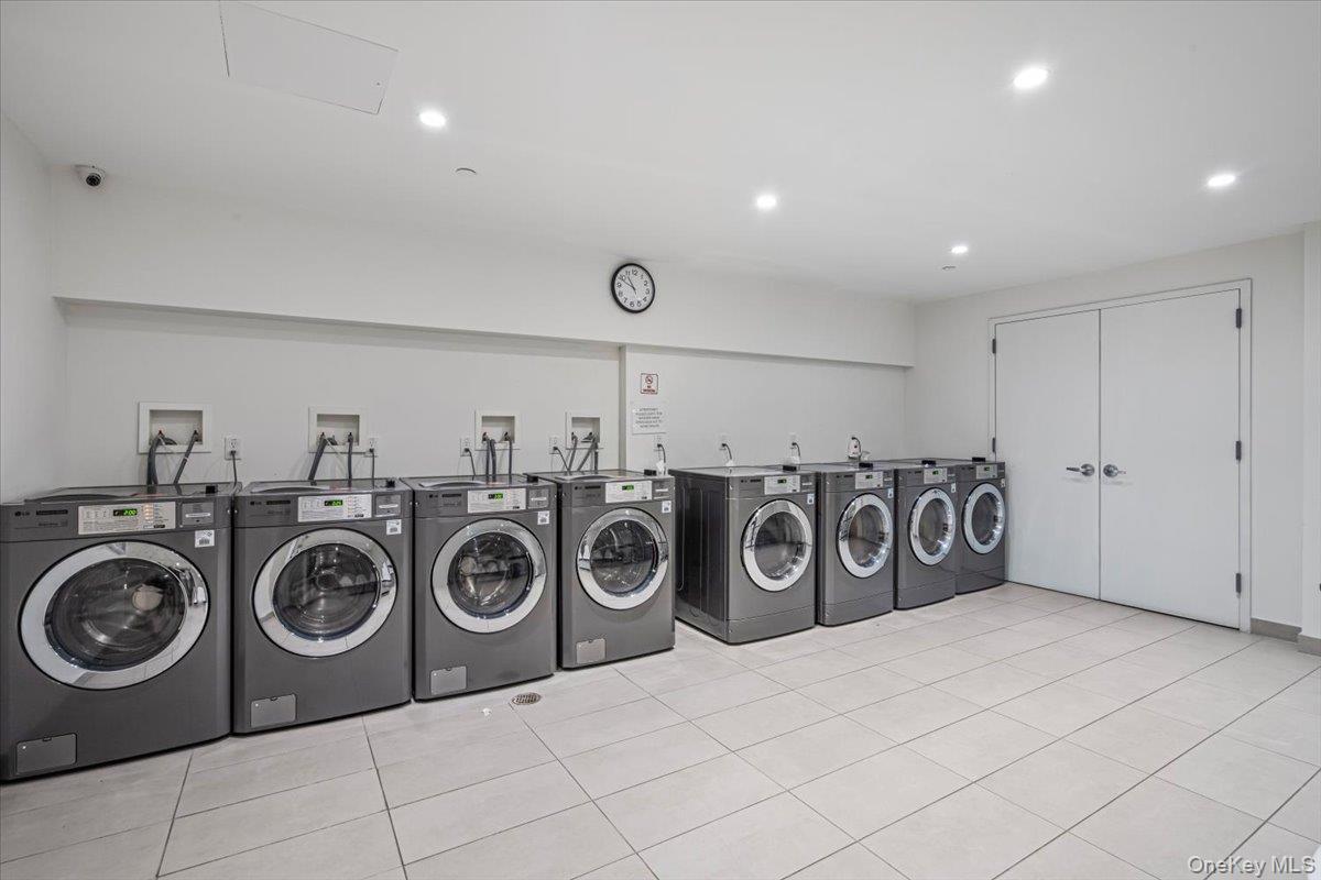 Condo 51st Queens, NY 11373, MLS-856663-5