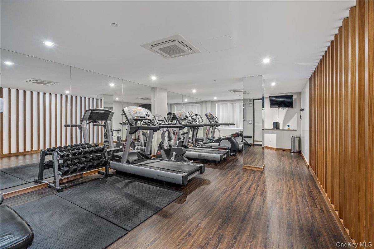 Condo 51st Queens, NY 11373, MLS-856663-6