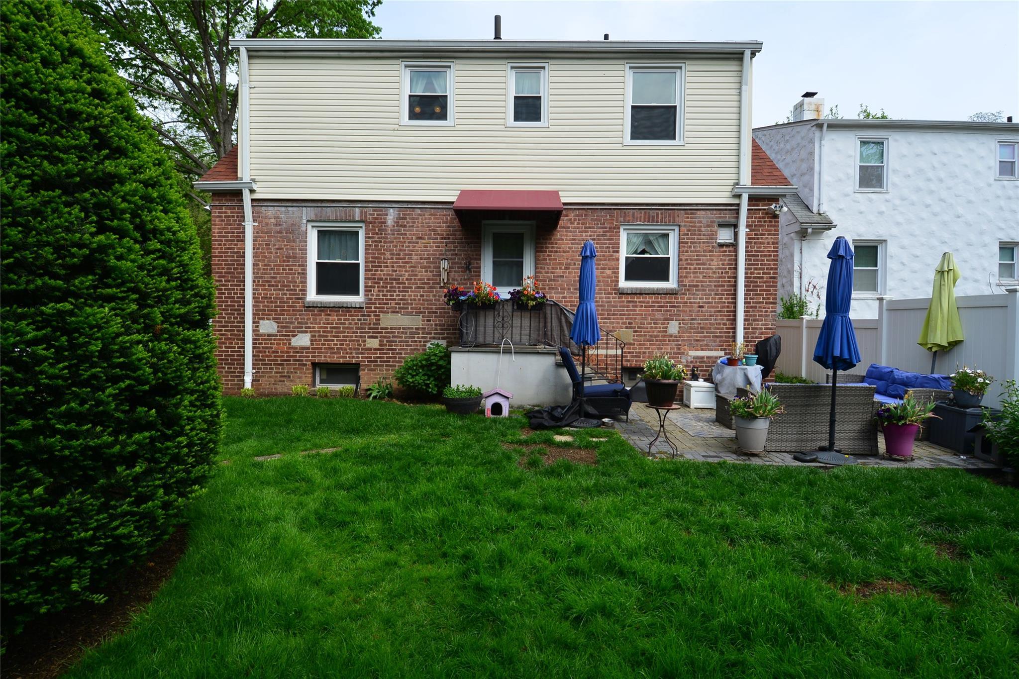 Single Family Yonkers  Westchester County, NY 10707, MLS-856668-33
