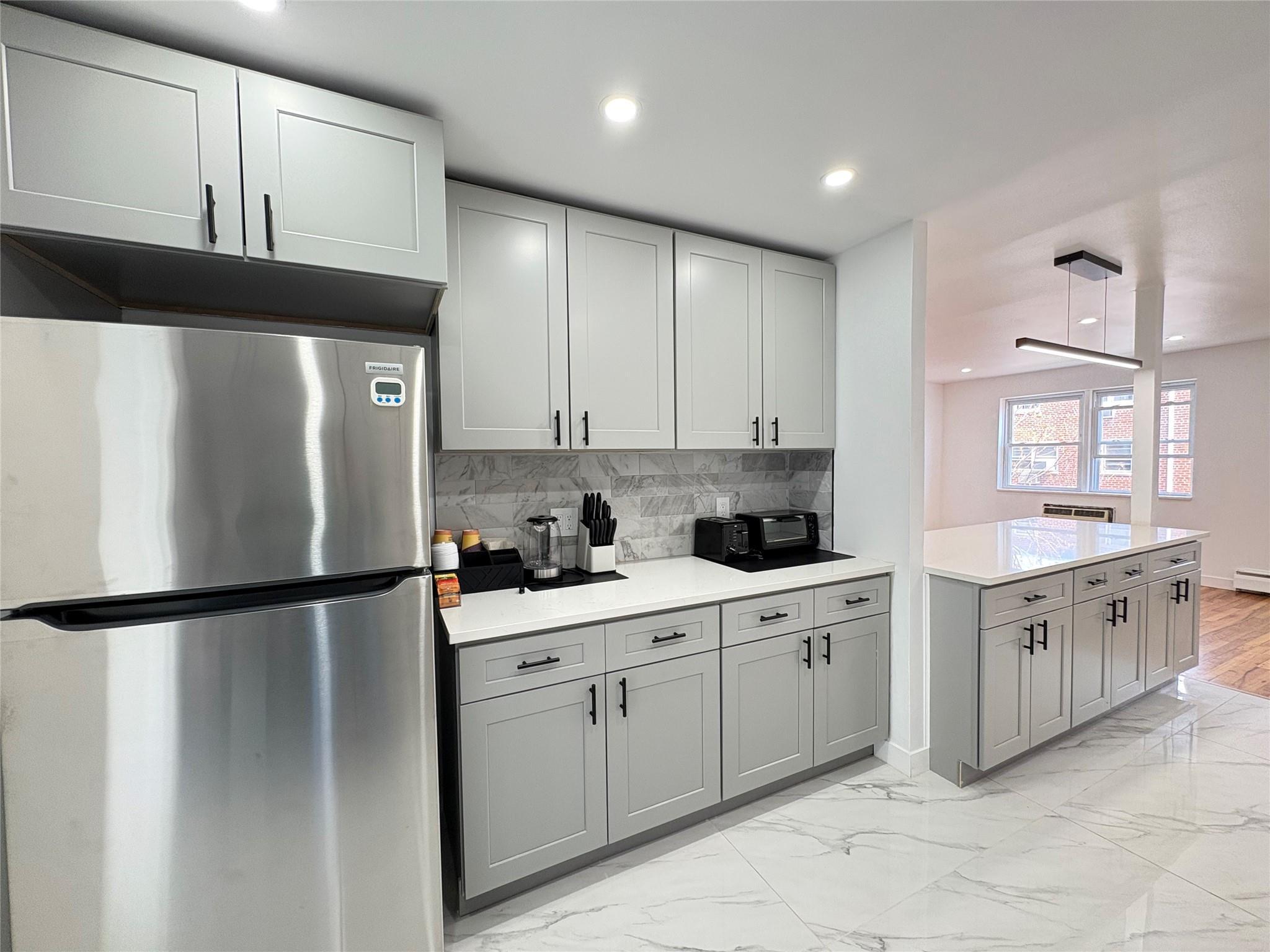Apartment in New York - 80th  Brooklyn, NY 11236