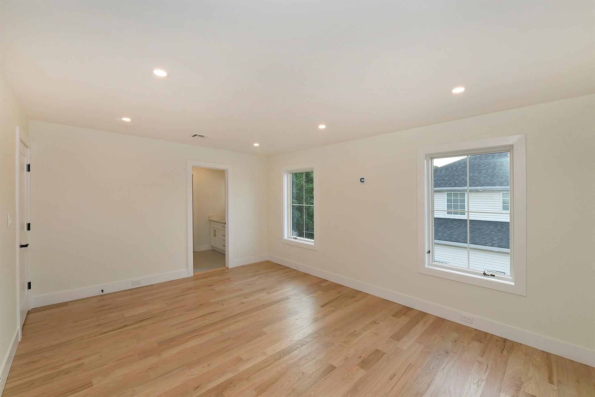 Single Family Westchester  Nassau County, NY 11753, MLS-856683-36
