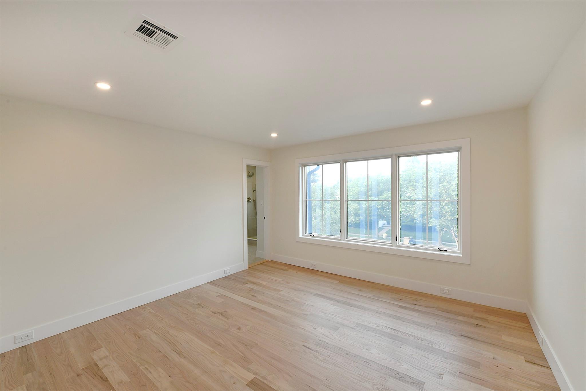 Single Family Westchester  Nassau County, NY 11753, MLS-856683-38