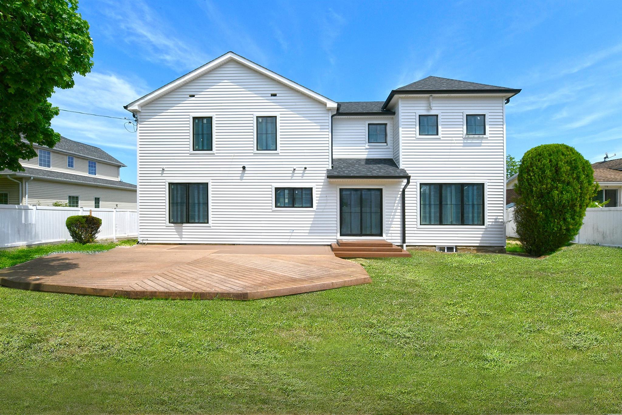 Single Family Westchester  Nassau County, NY 11753, MLS-856683-43