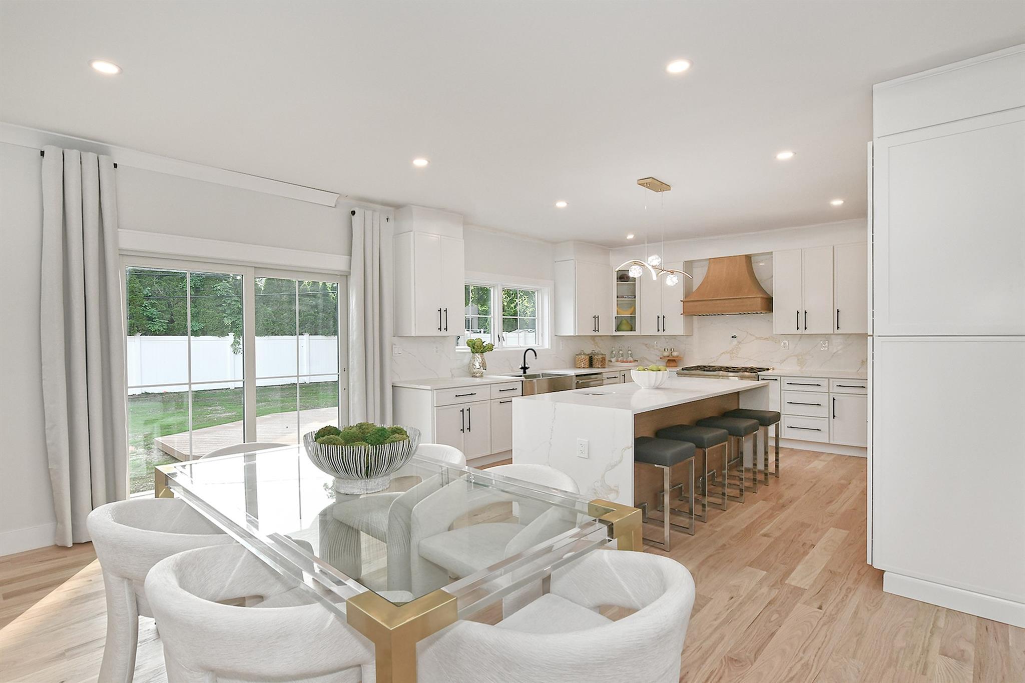 Single Family Westchester  Nassau County, NY 11753, MLS-856683-8