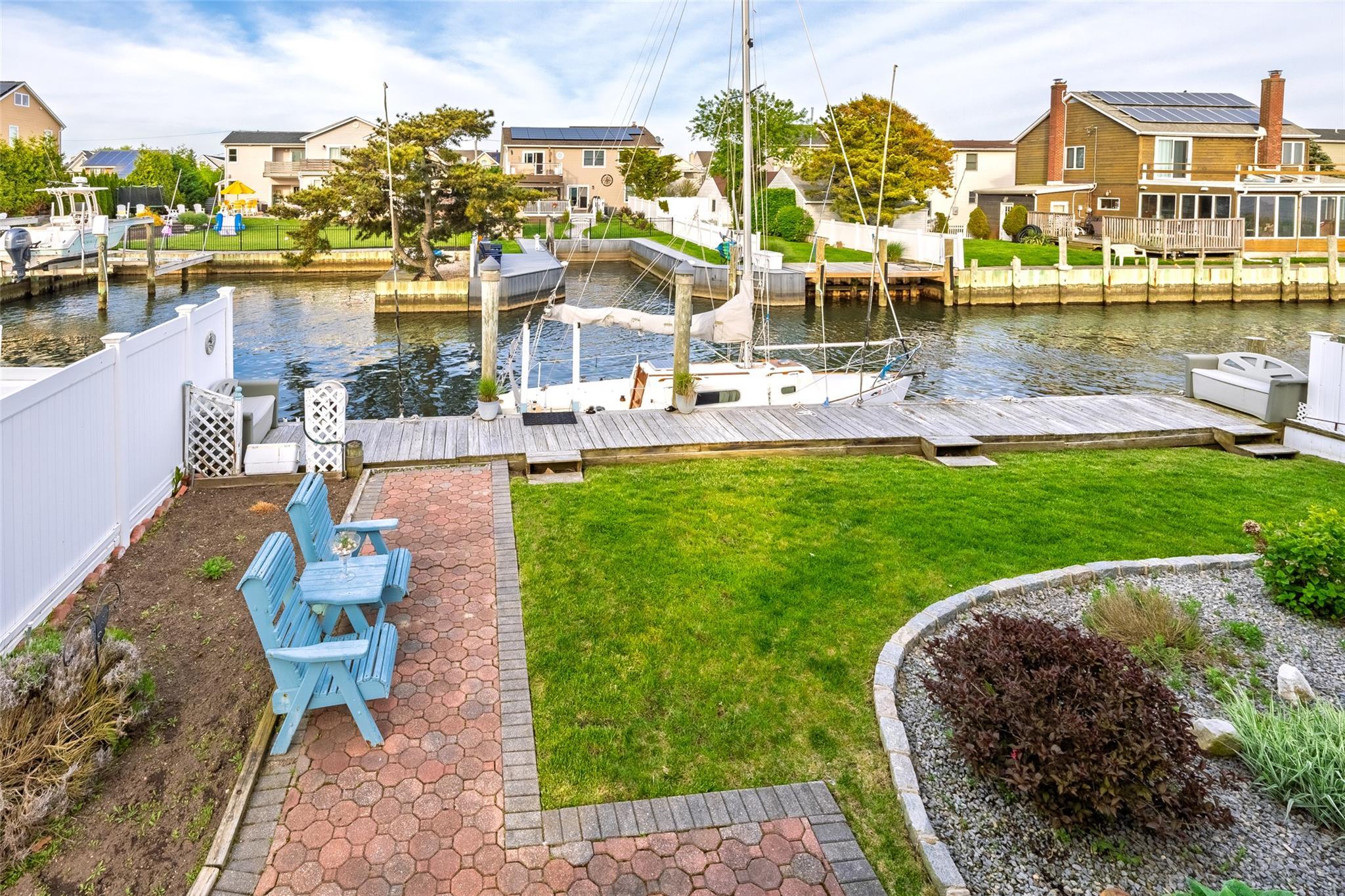 Single Family Araca  Suffolk County, NY 11702, MLS-856685-31