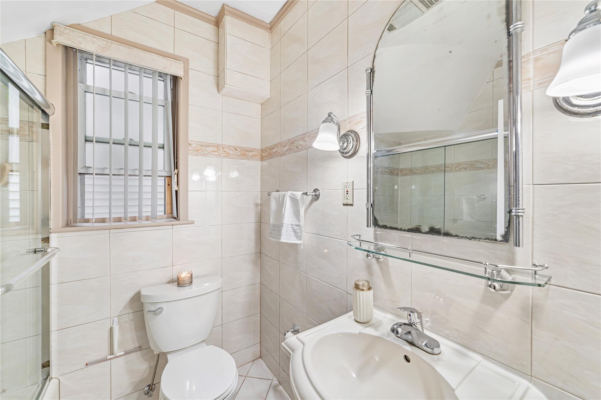 Single Family Palmer  Bronx, NY 10475, MLS-856701-7