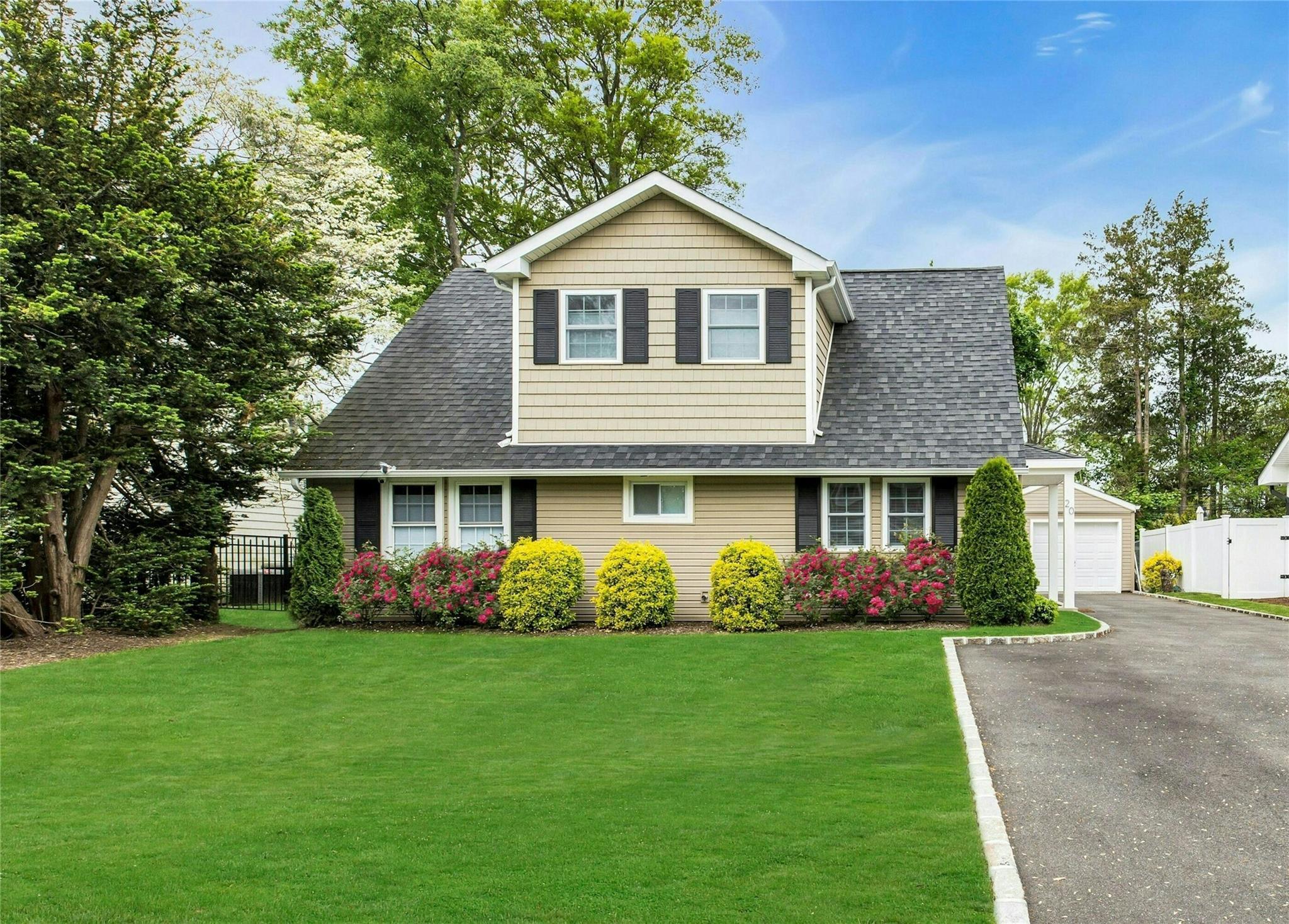Single Family Robert Rd  Nassau County, NY 11542, MLS-856703-2