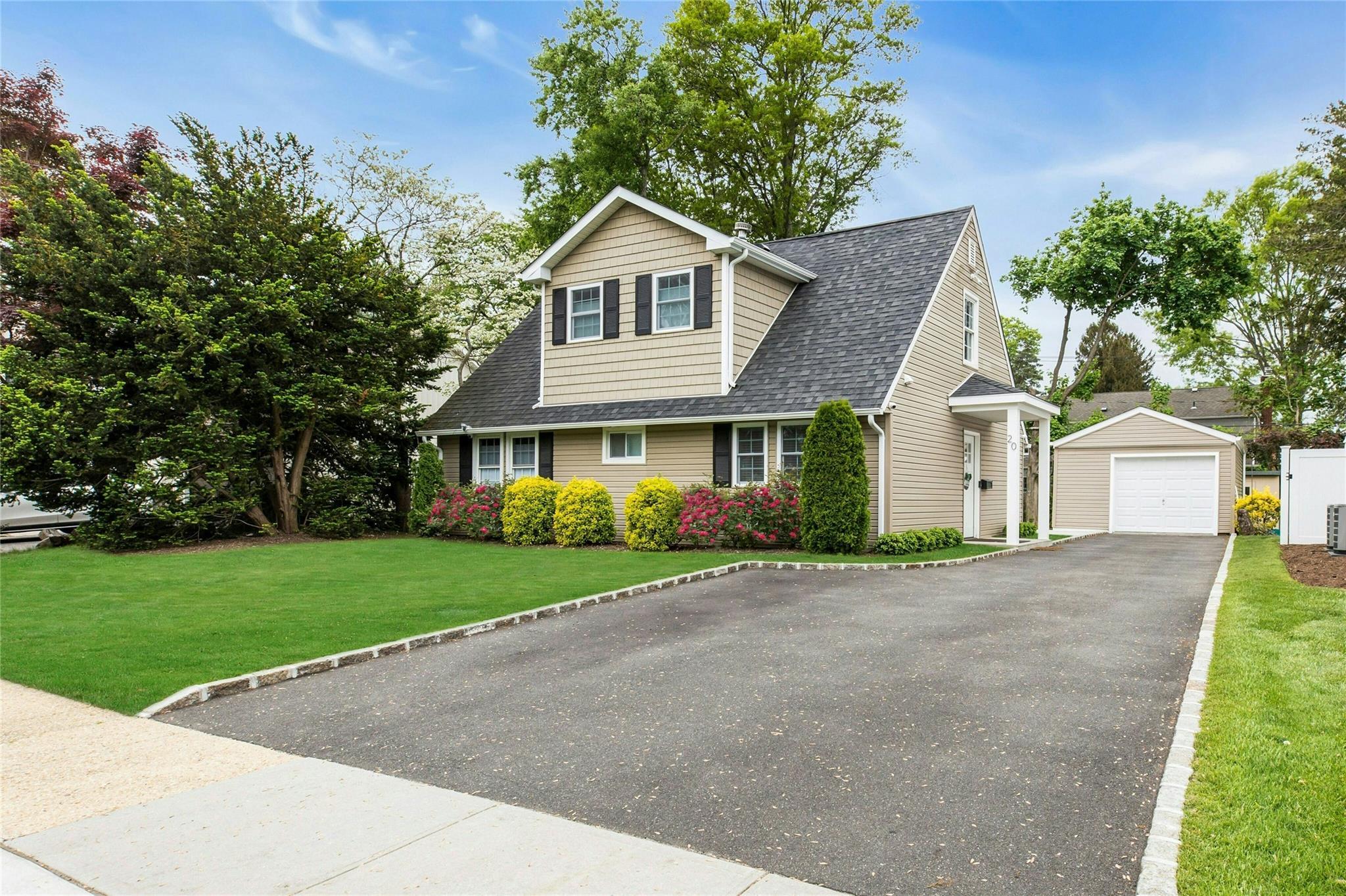 Single Family Robert Rd  Nassau County, NY 11542, MLS-856703-3