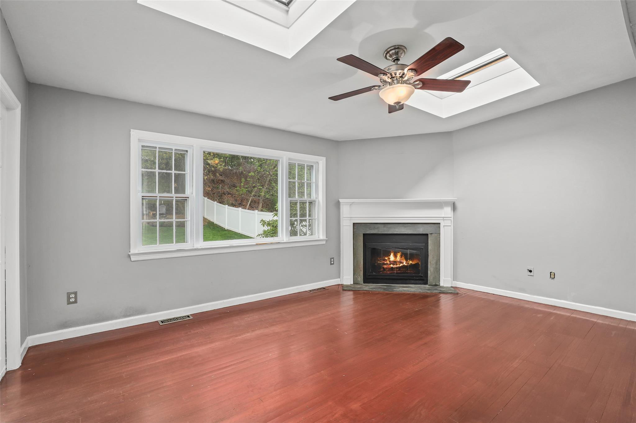 Single Family Grove  Westchester County, NY 10549, MLS-856710-2