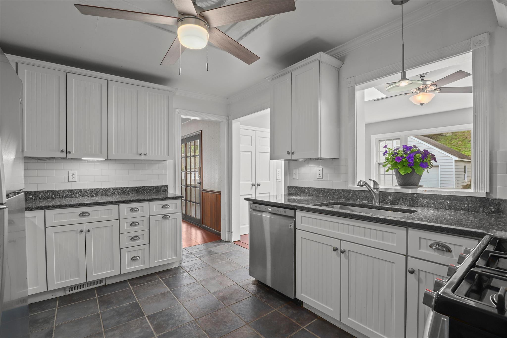 Single Family Grove  Westchester County, NY 10549, MLS-856710-6