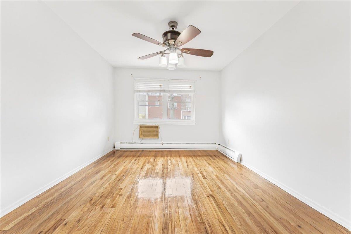 Single Family Gunther  Bronx, NY 10469, MLS-856725-14