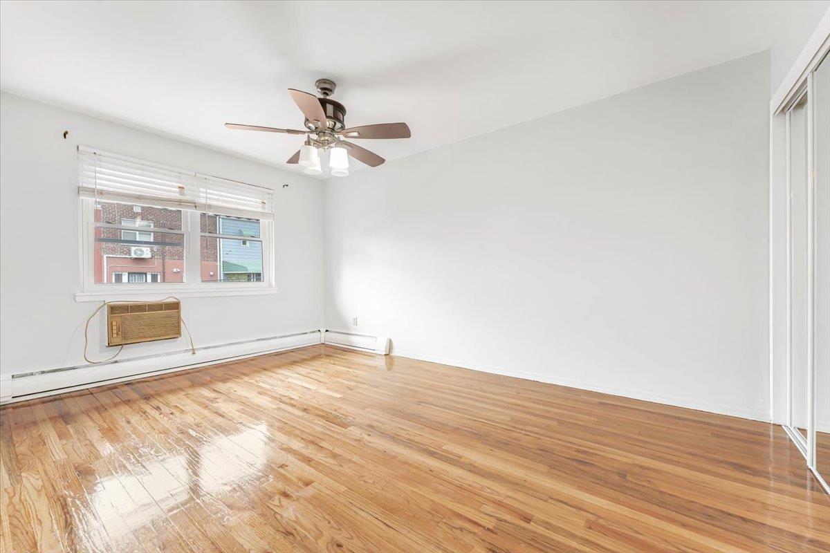 Single Family Gunther  Bronx, NY 10469, MLS-856725-15