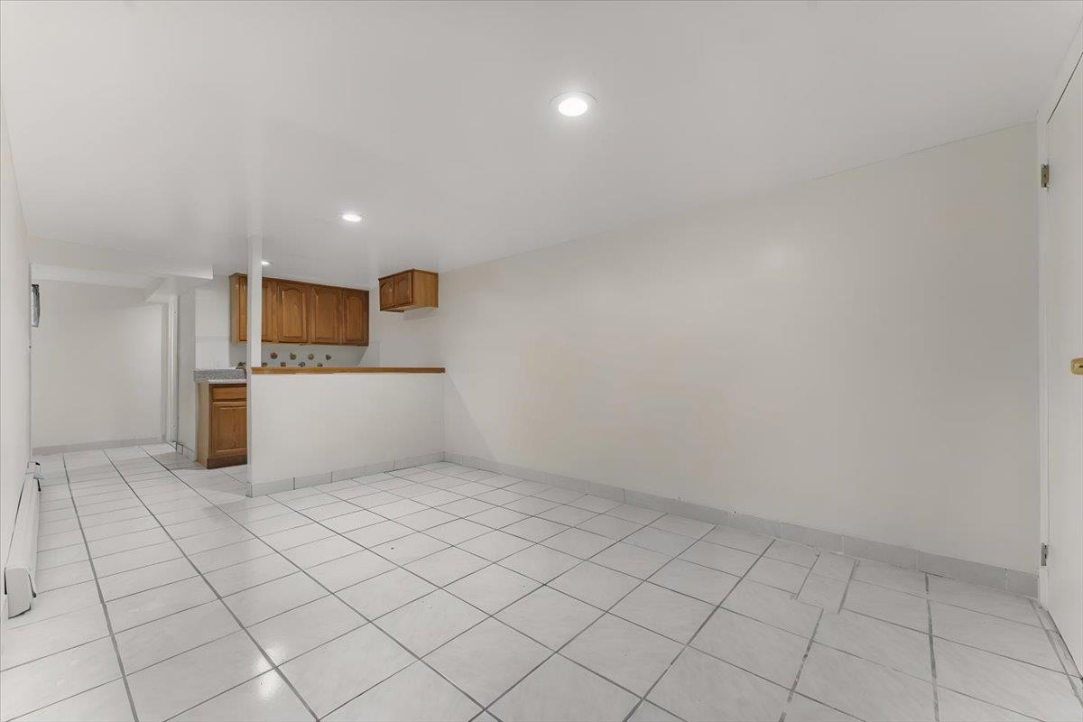 Single Family Gunther  Bronx, NY 10469, MLS-856725-27