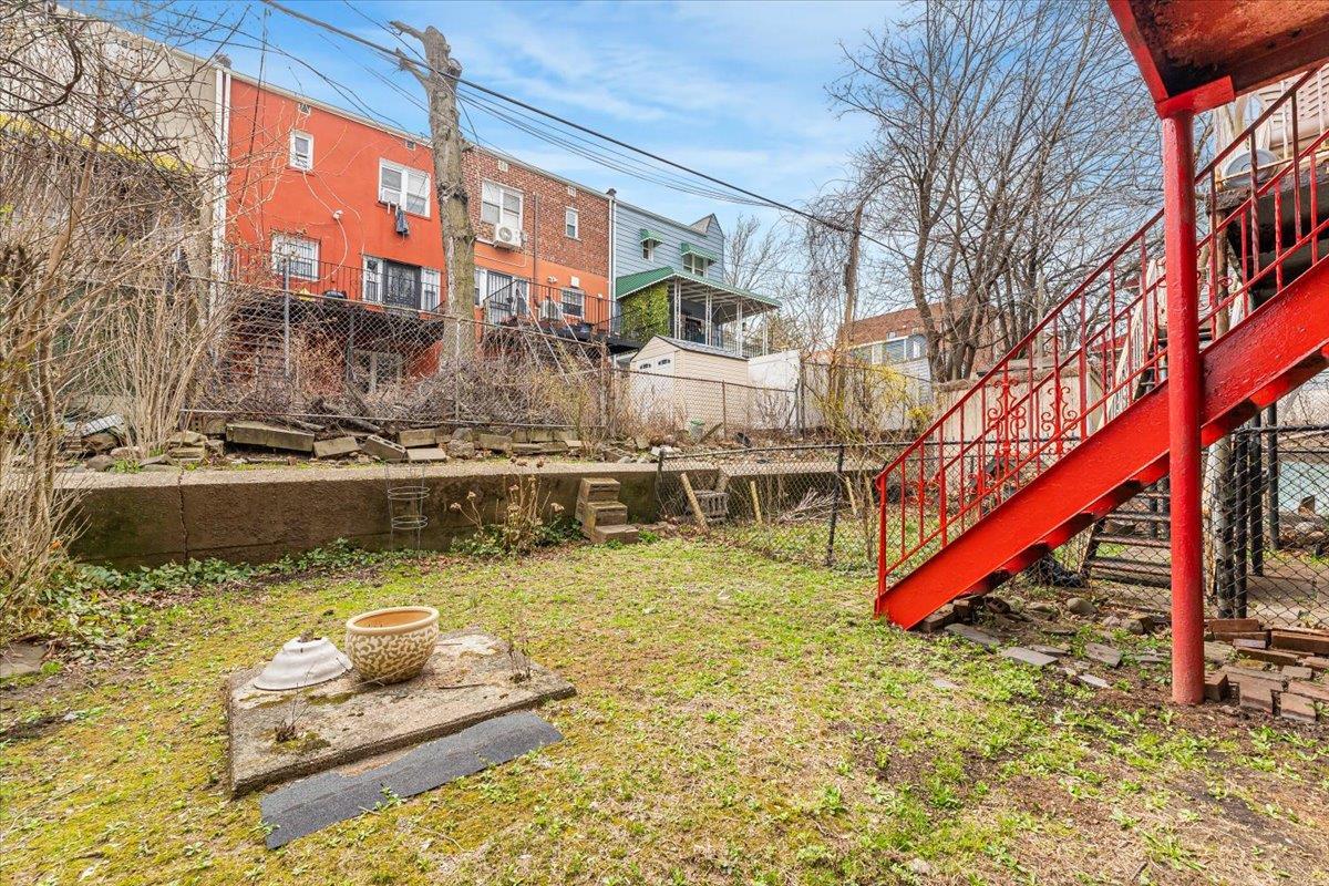 Single Family Gunther  Bronx, NY 10469, MLS-856725-6