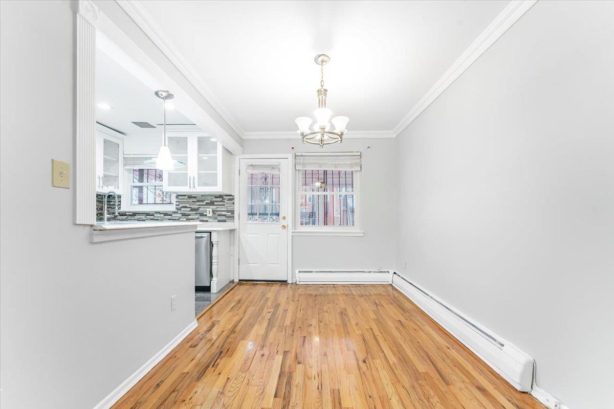 Single Family Gunther  Bronx, NY 10469, MLS-856725-9