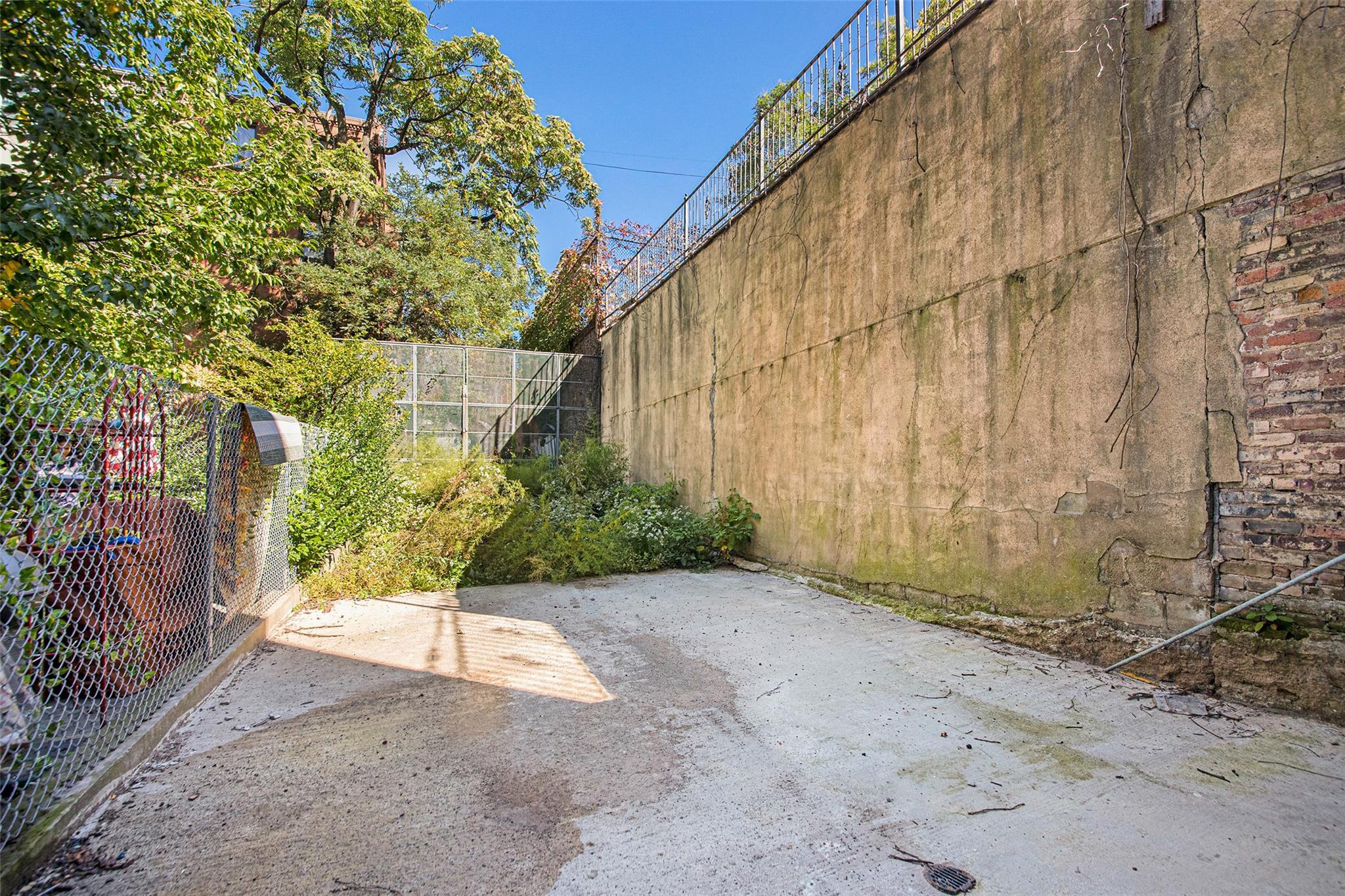 Single Family 118th  Manhattan, NY 10035, MLS-856738-22
