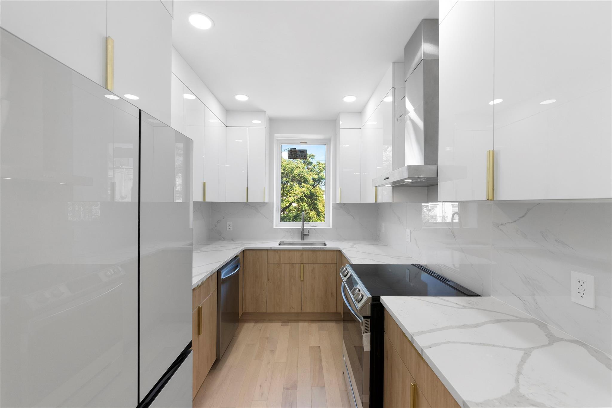 Single Family 118th  Manhattan, NY 10035, MLS-856738-5