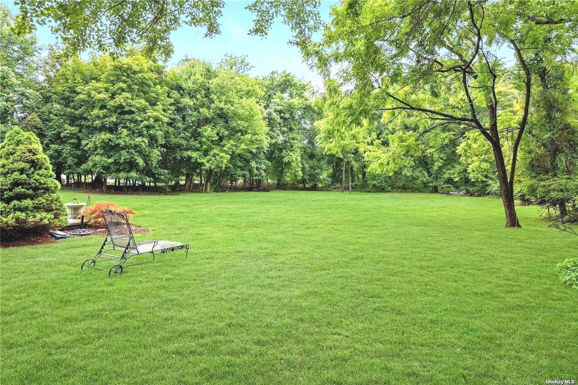 Single Family Breeze Hill  Suffolk County, NY 11768, MLS-856748-22