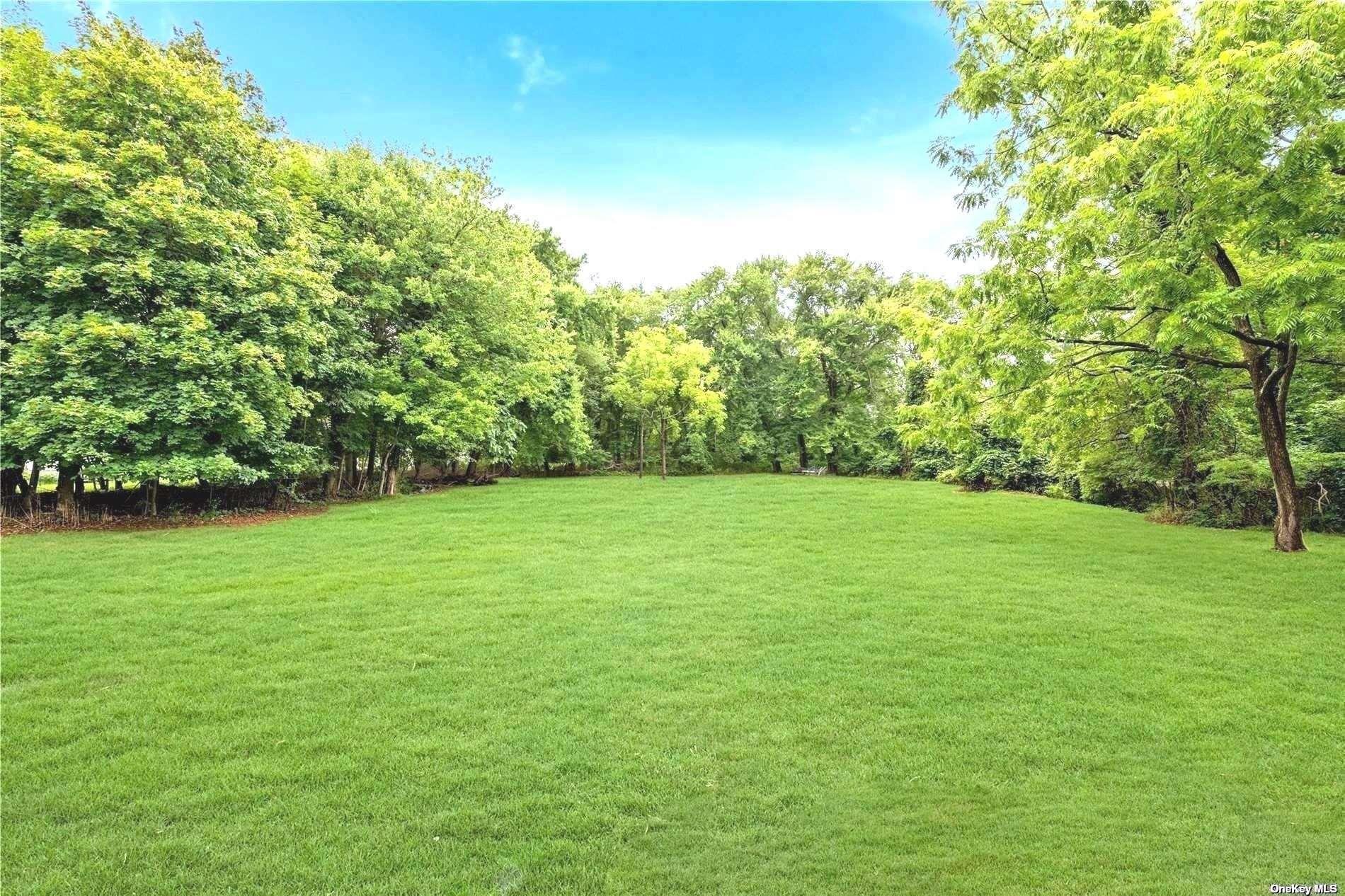 Single Family Breeze Hill  Suffolk County, NY 11768, MLS-856748-27