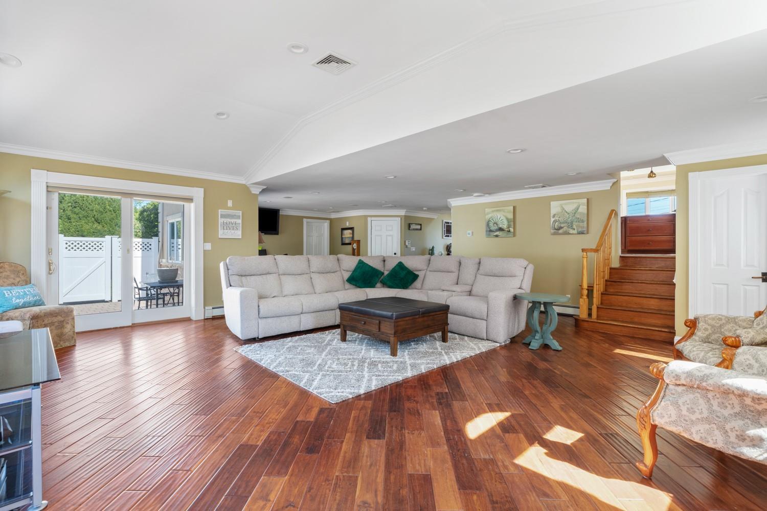 Single Family Sans  Nassau County, NY 11566, MLS-856759-6