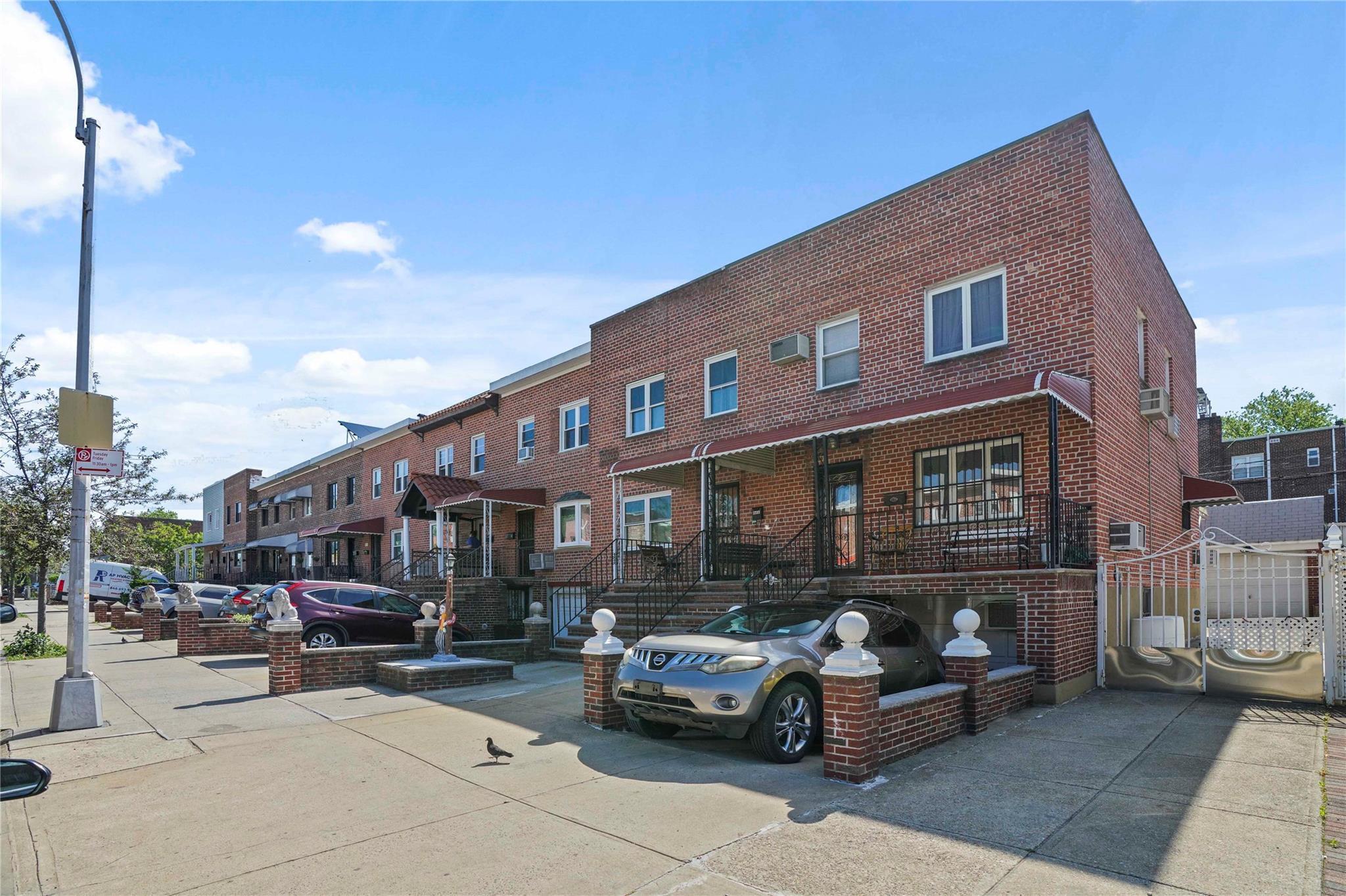 Single Family Starr  Queens, NY 11385, MLS-856761-3