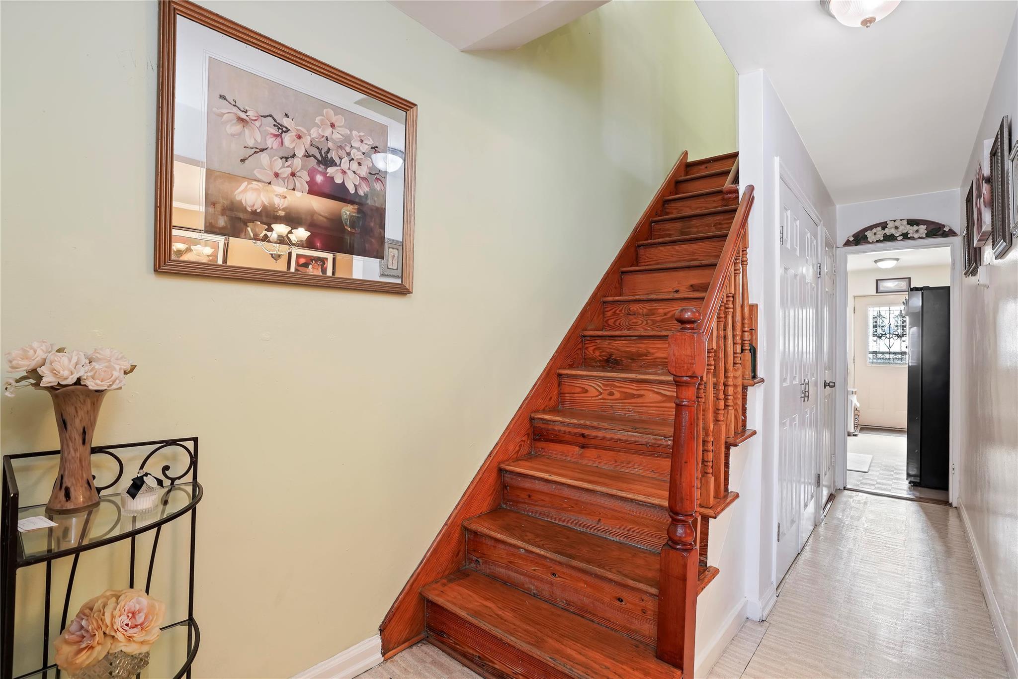 Single Family Starr  Queens, NY 11385, MLS-856761-7