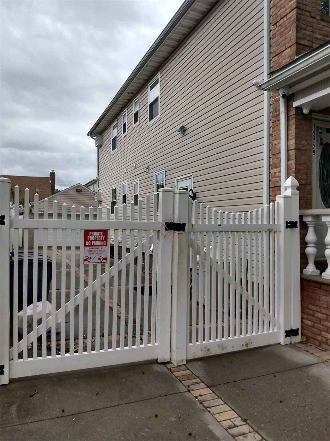 Single Family 257th Street  Queens, NY 11422, MLS-856773-3
