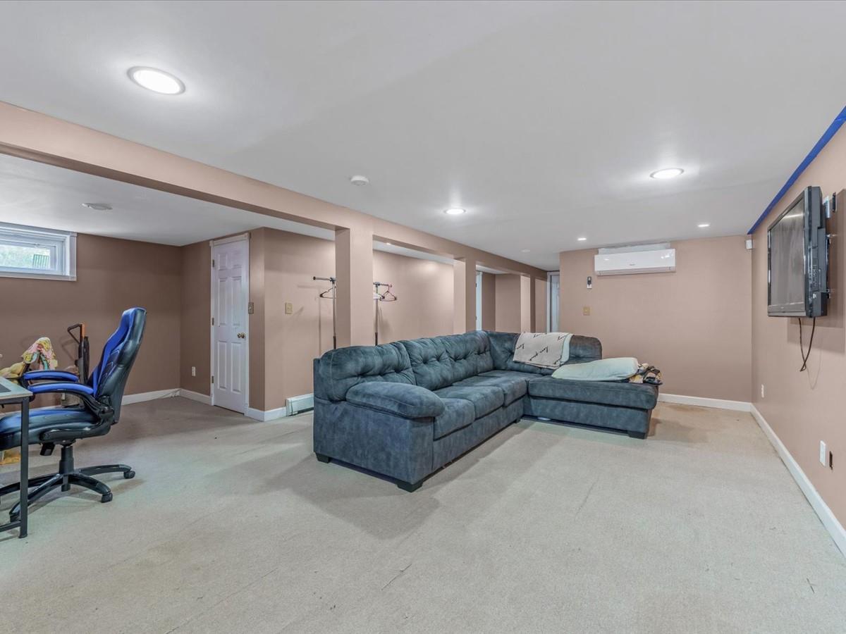 Single Family Elliot  Suffolk County, NY 11755, MLS-856777-16