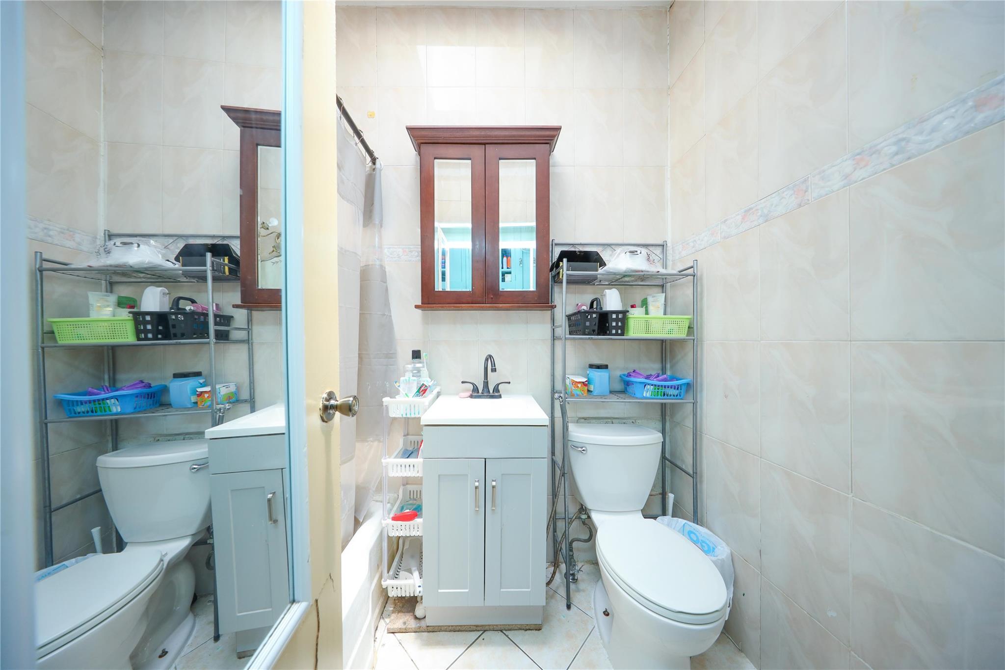 Single Family 71st  Brooklyn, NY 11228, MLS-856781-17