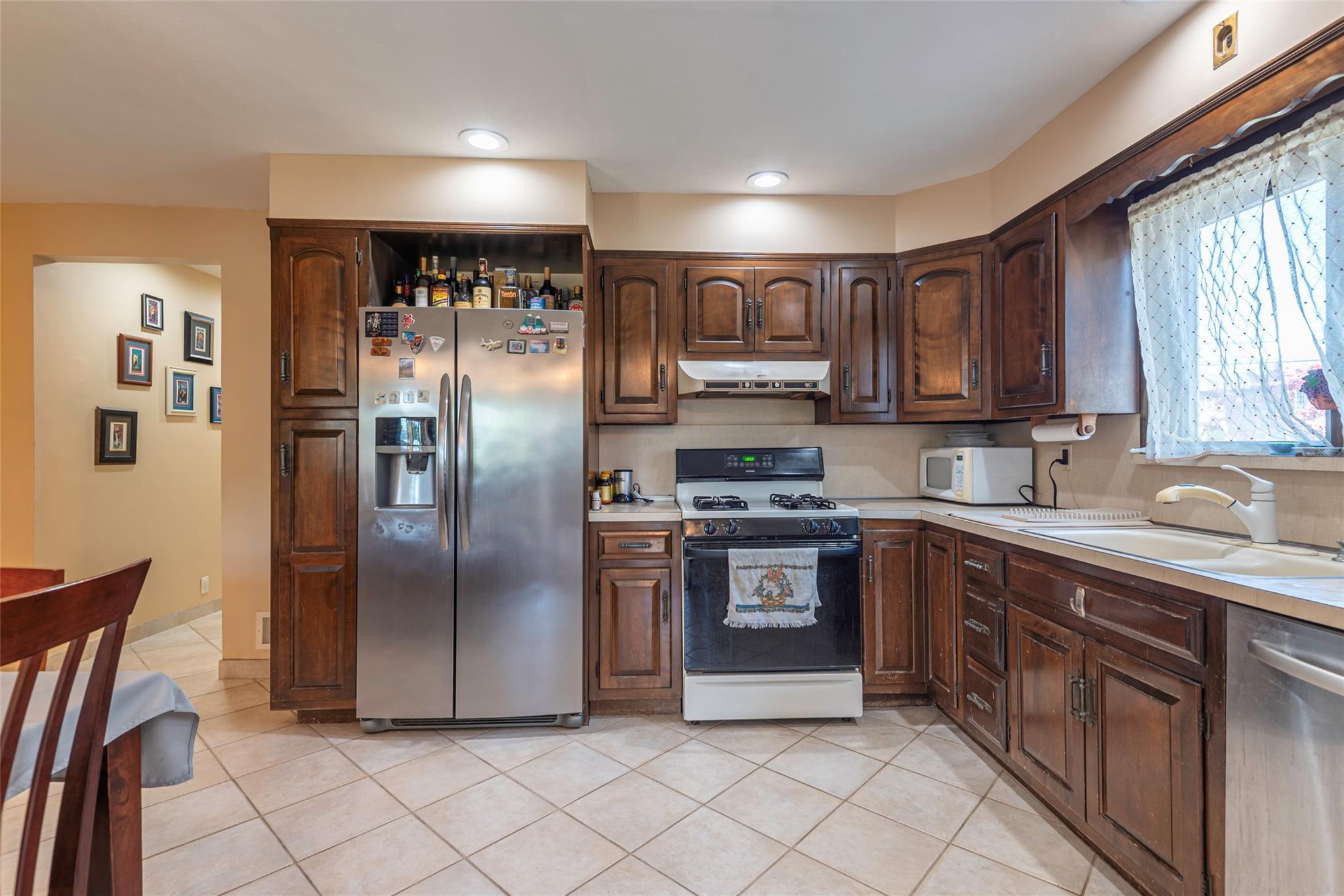 Single Family Ascan  Nassau County, NY 11003, MLS-856799-10