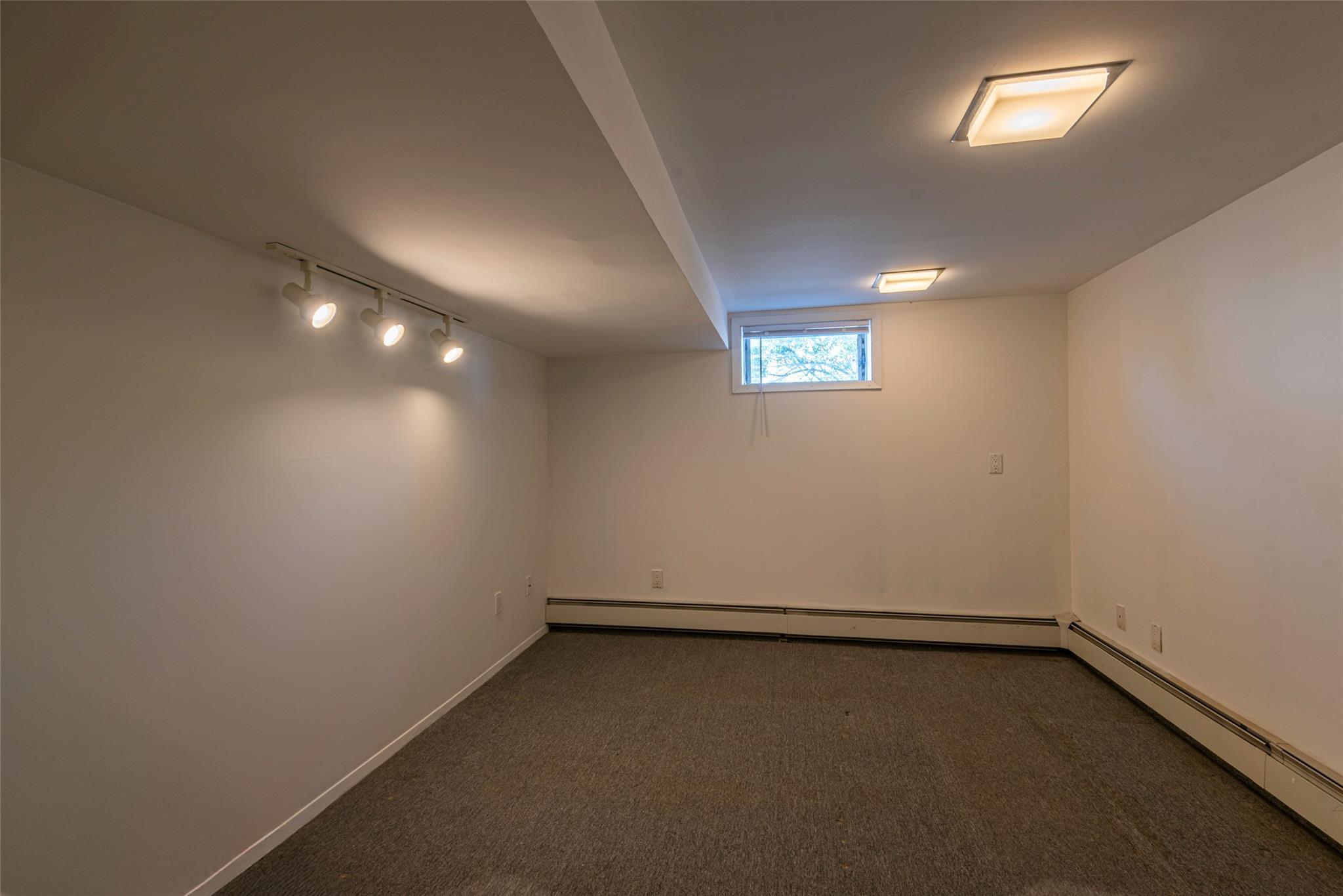 Single Family Ascan  Nassau County, NY 11003, MLS-856799-29