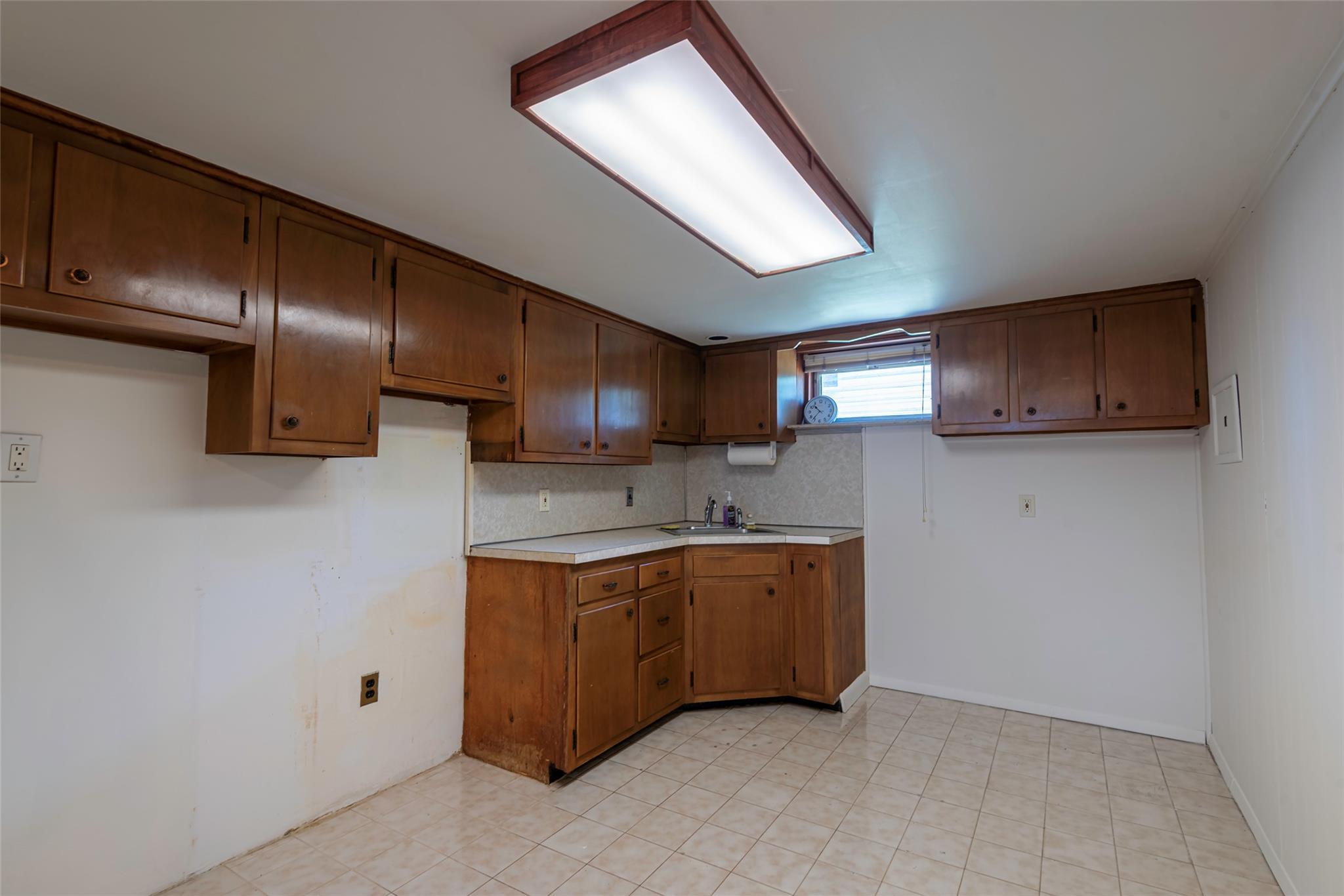 Single Family Ascan  Nassau County, NY 11003, MLS-856799-30