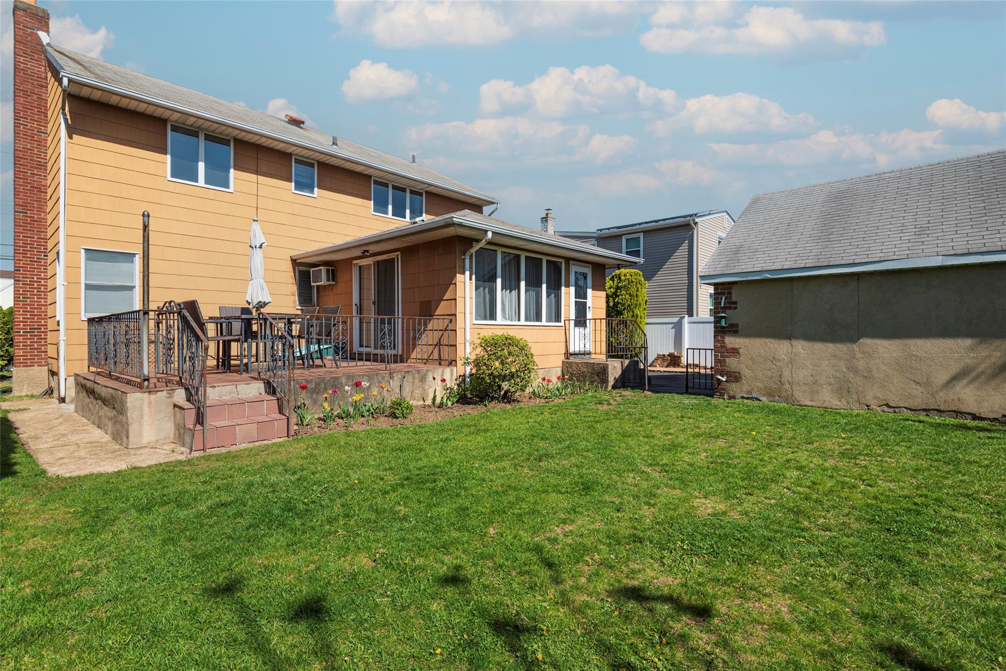 Single Family Ascan  Nassau County, NY 11003, MLS-856799-4
