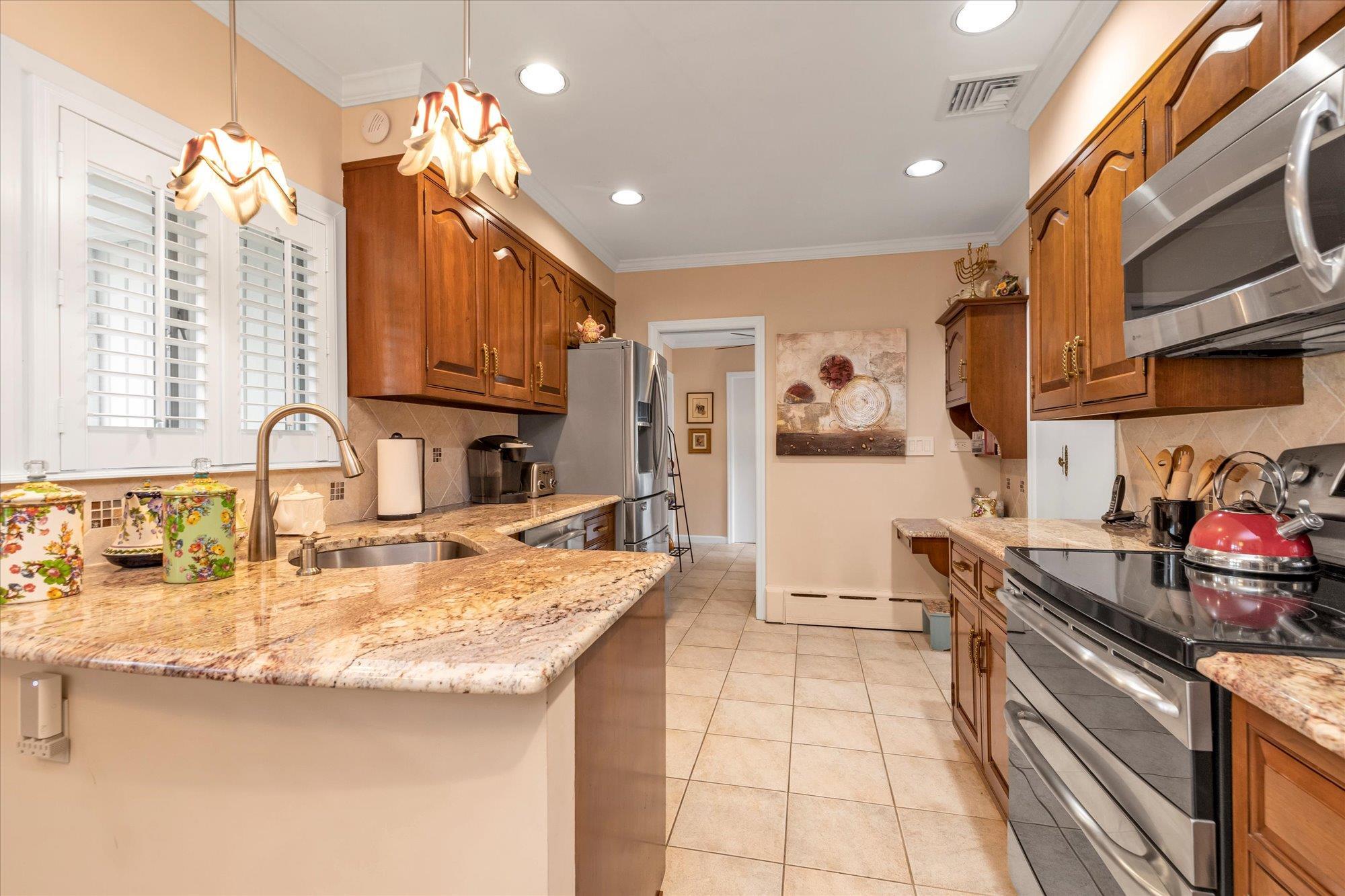 Single Family Cynthia  Nassau County, NY 11557, MLS-856807-7