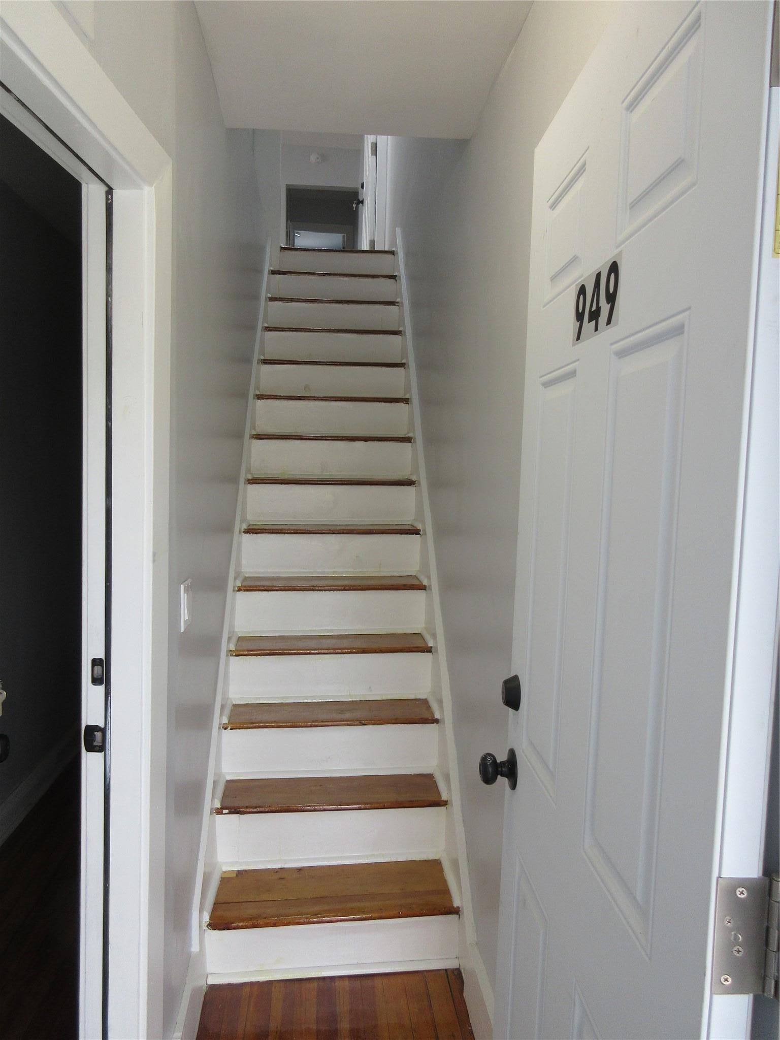 Single Family 213th  Bronx, NY 10469, MLS-856810-12