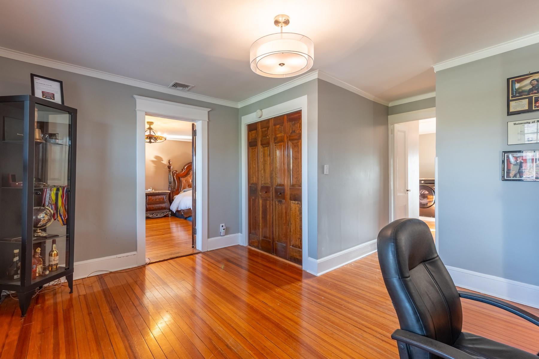Single Family Montgomery  Suffolk County, NY 11706, MLS-856820-16
