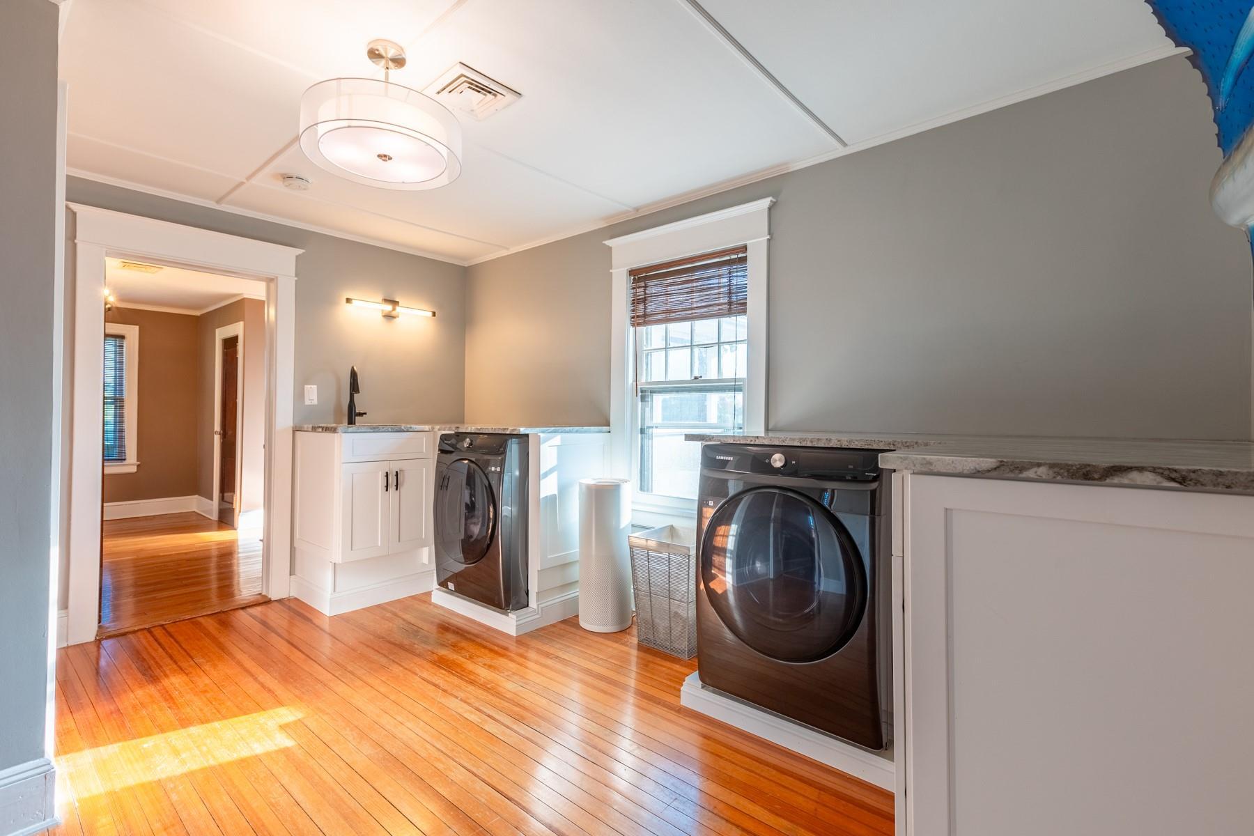 Single Family Montgomery  Suffolk County, NY 11706, MLS-856820-18