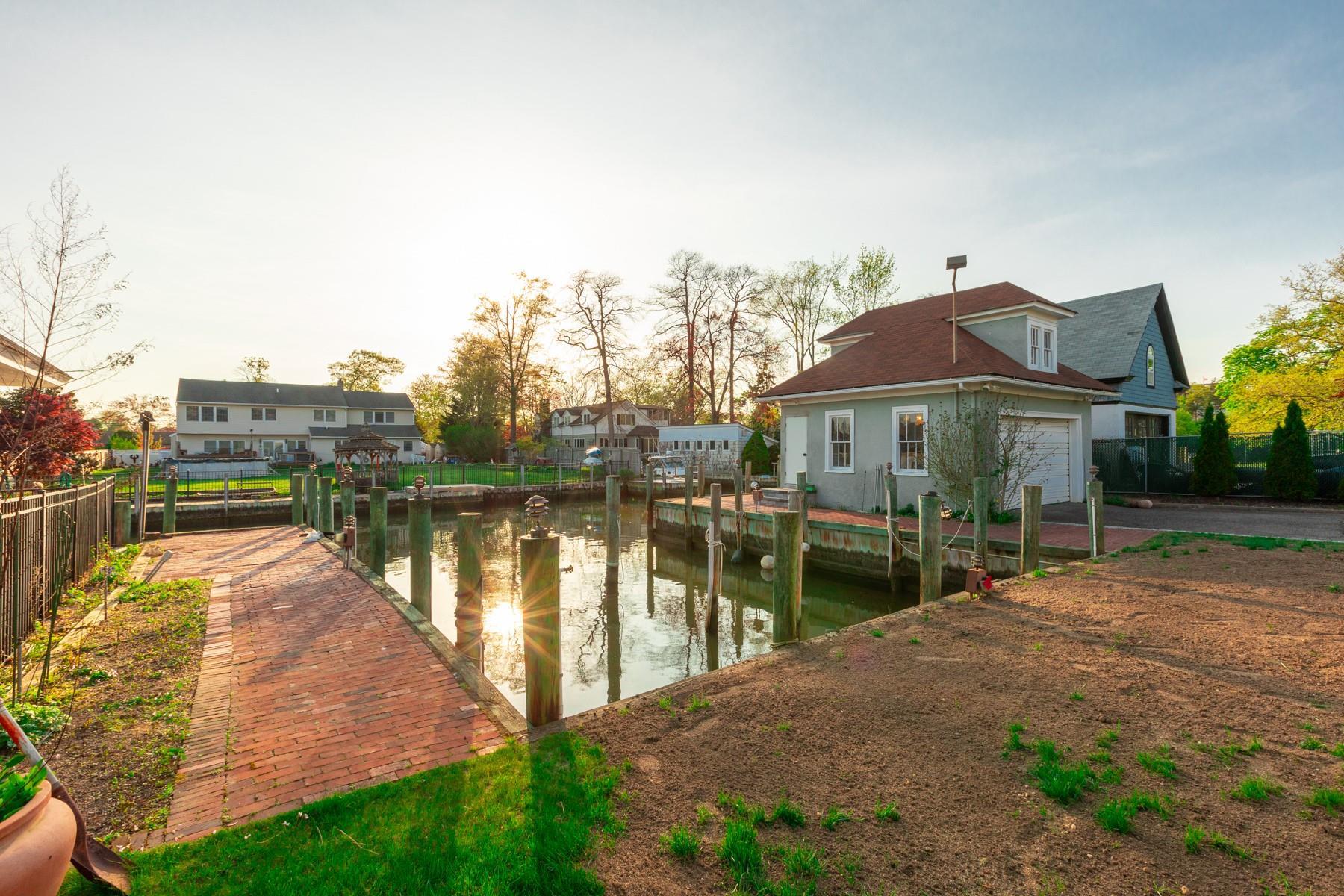 Single Family Montgomery  Suffolk County, NY 11706, MLS-856820-37