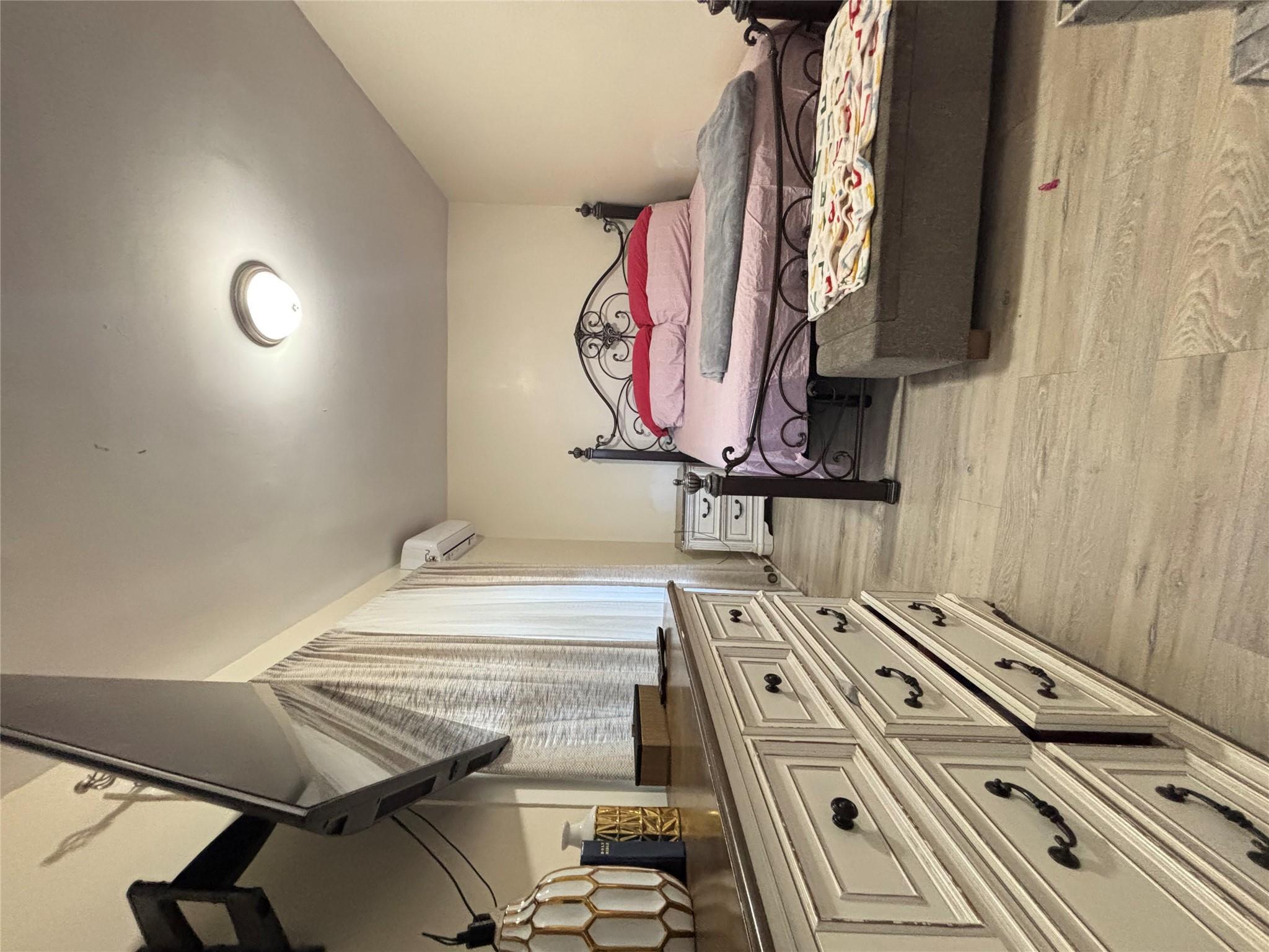 Single Family Burke  Bronx, NY 10469, MLS-856821-25