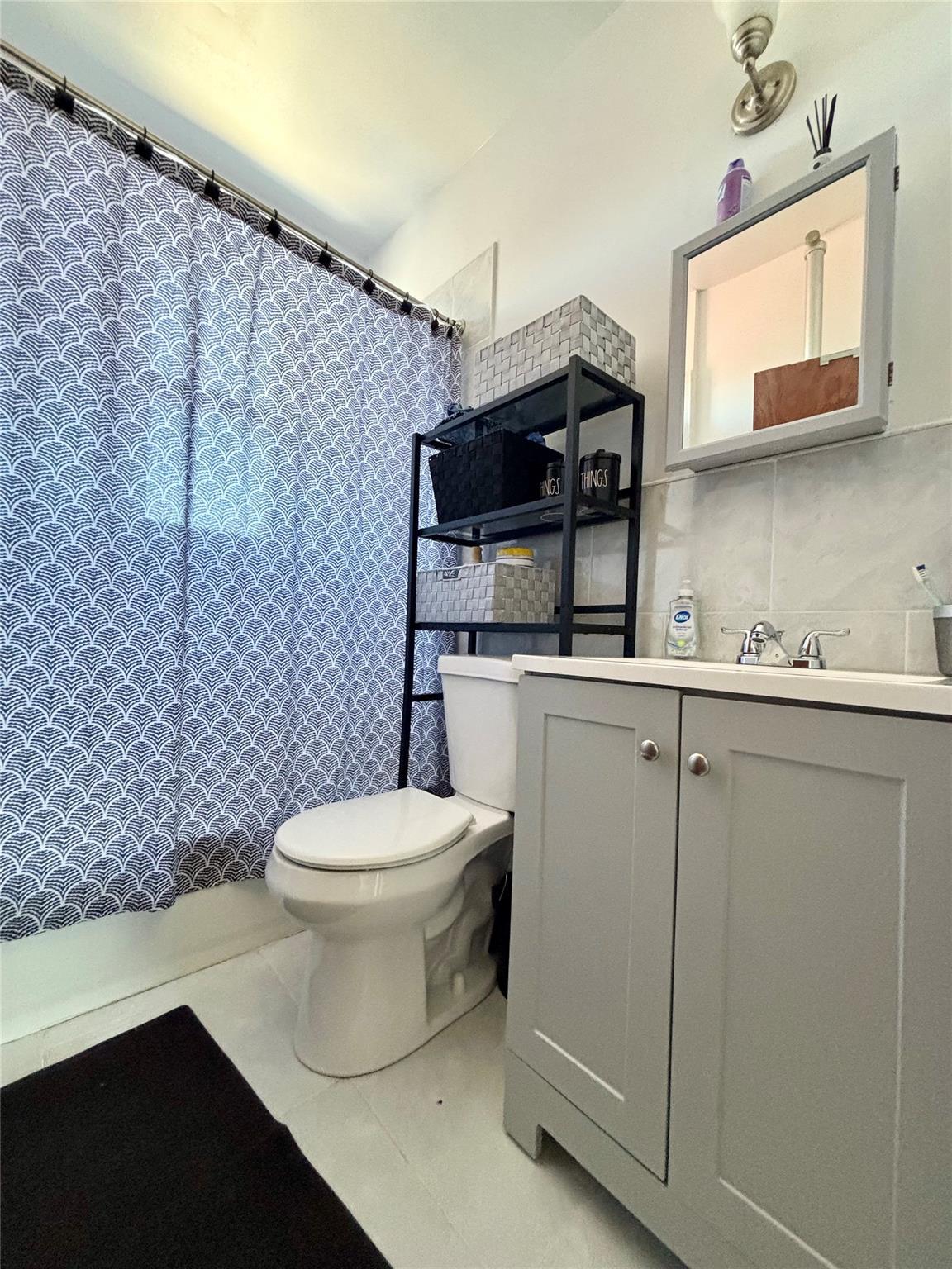 Single Family Burke  Bronx, NY 10469, MLS-856821-28