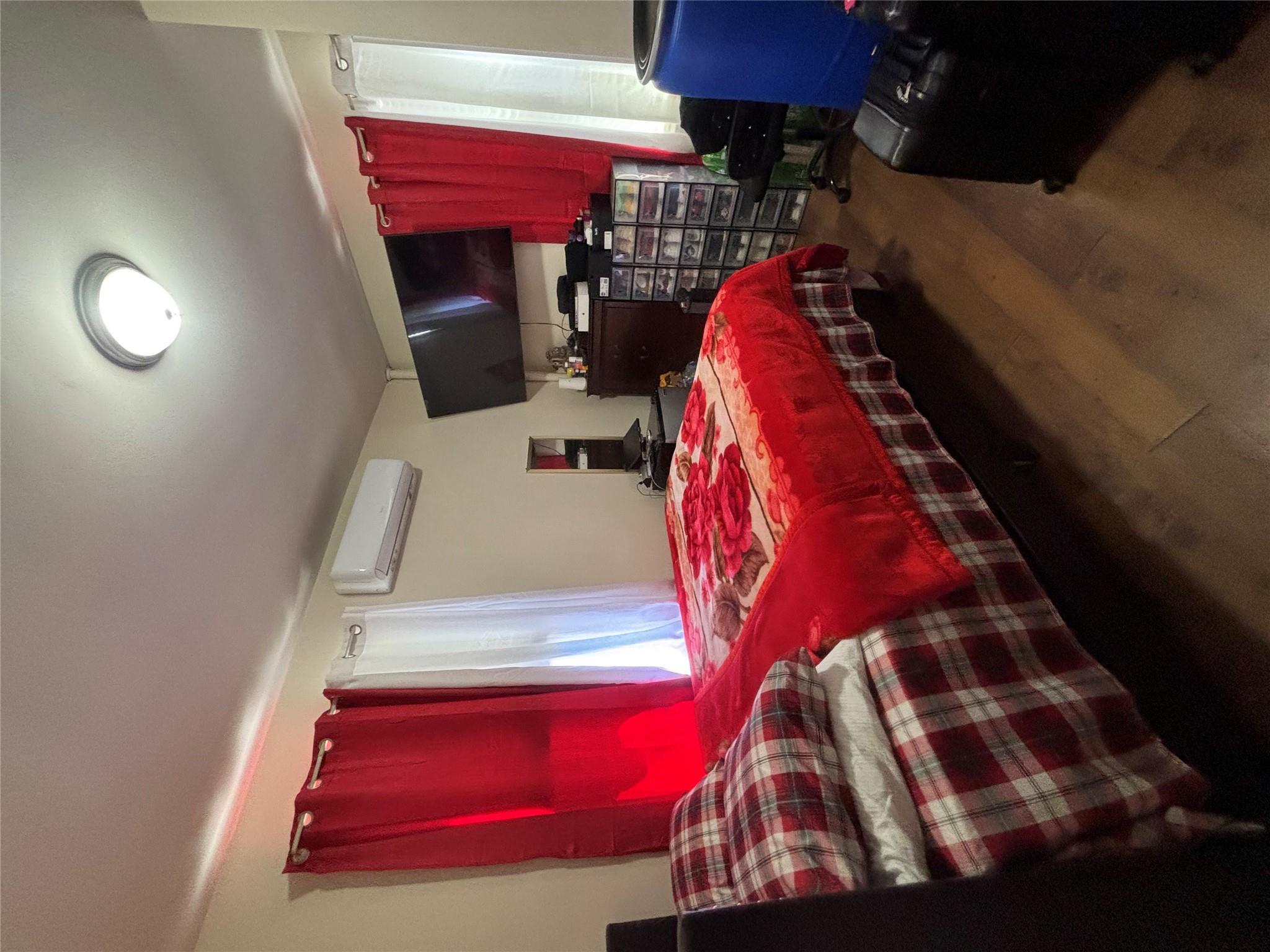 Single Family Burke  Bronx, NY 10469, MLS-856821-43