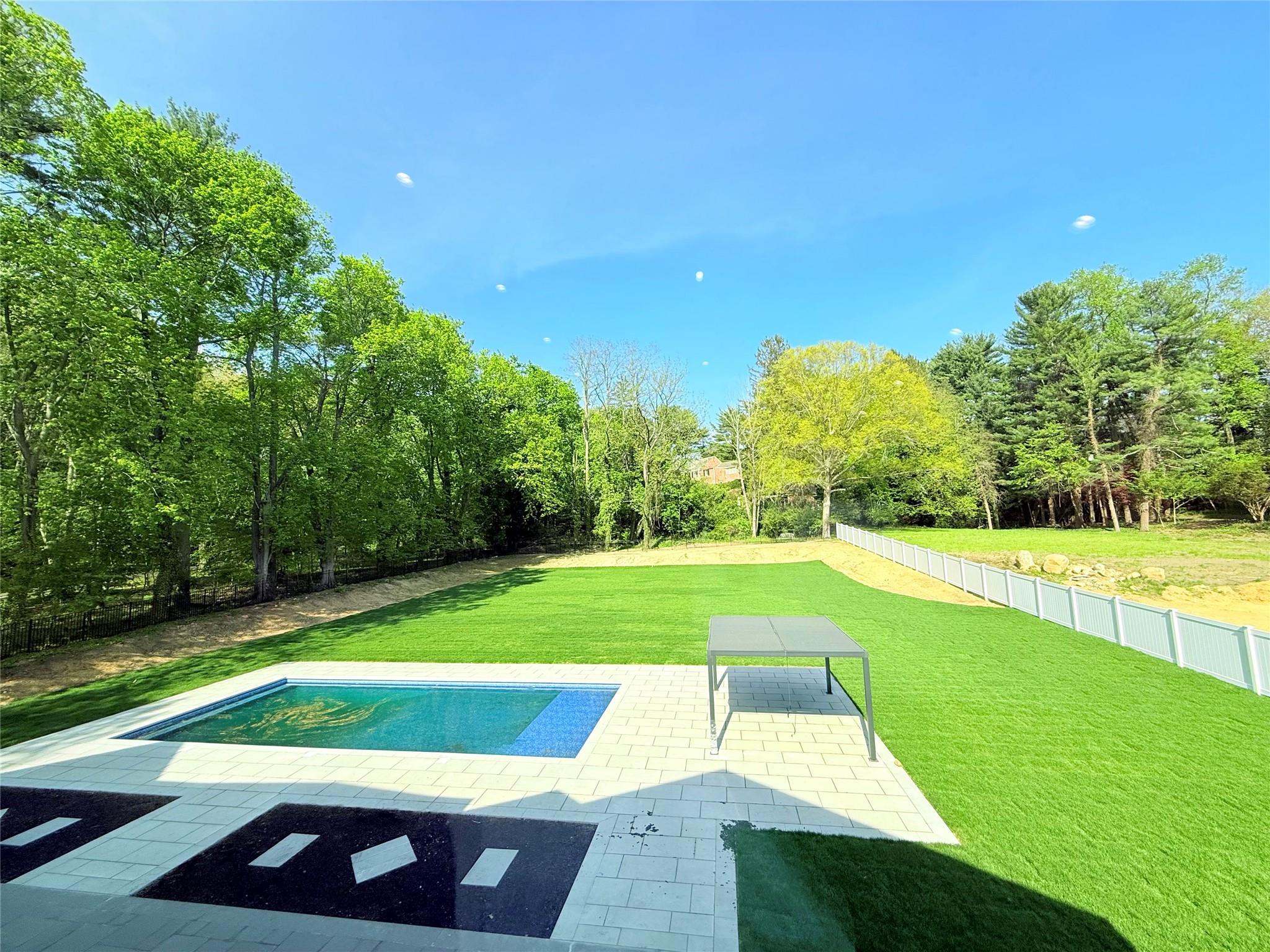 Single Family Mill River  Nassau County, NY 11771, MLS-856831-39