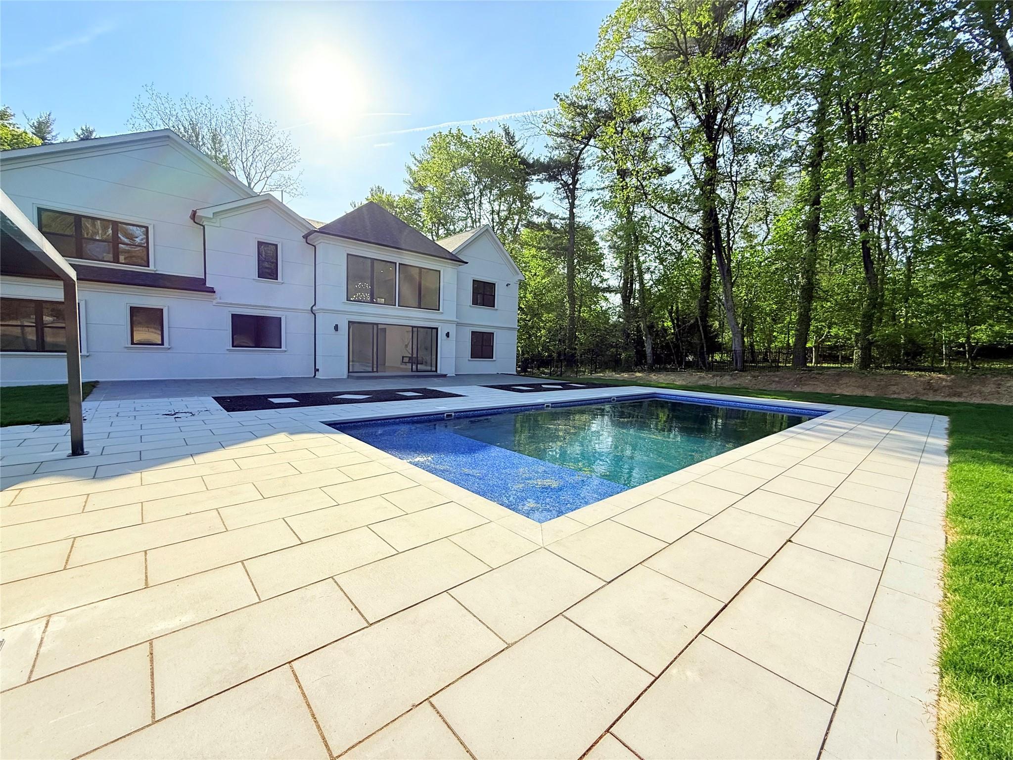 Single Family Mill River  Nassau County, NY 11771, MLS-856831-41