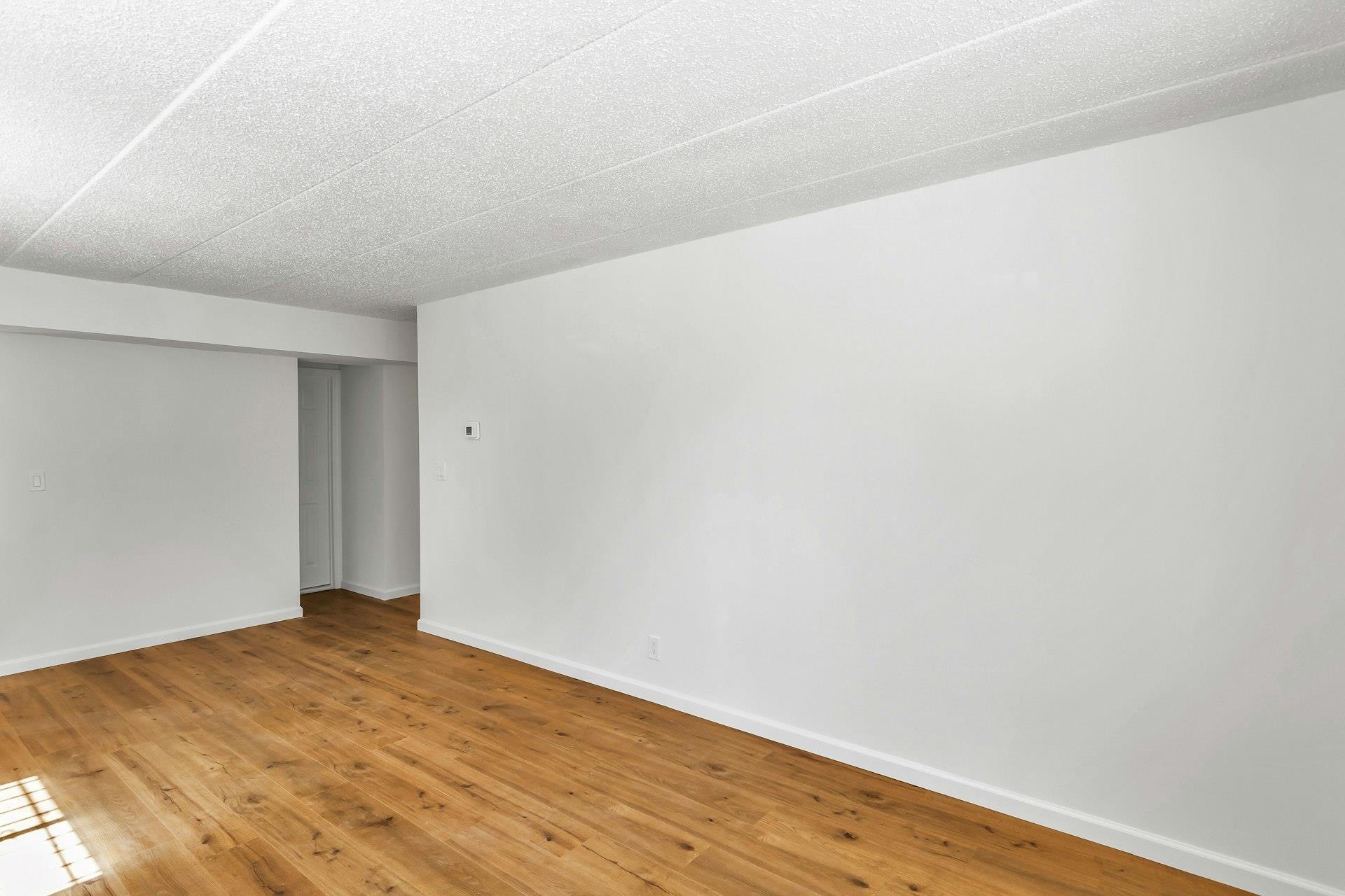 Condo 69th  Queens, NY 11378, MLS-856836-10