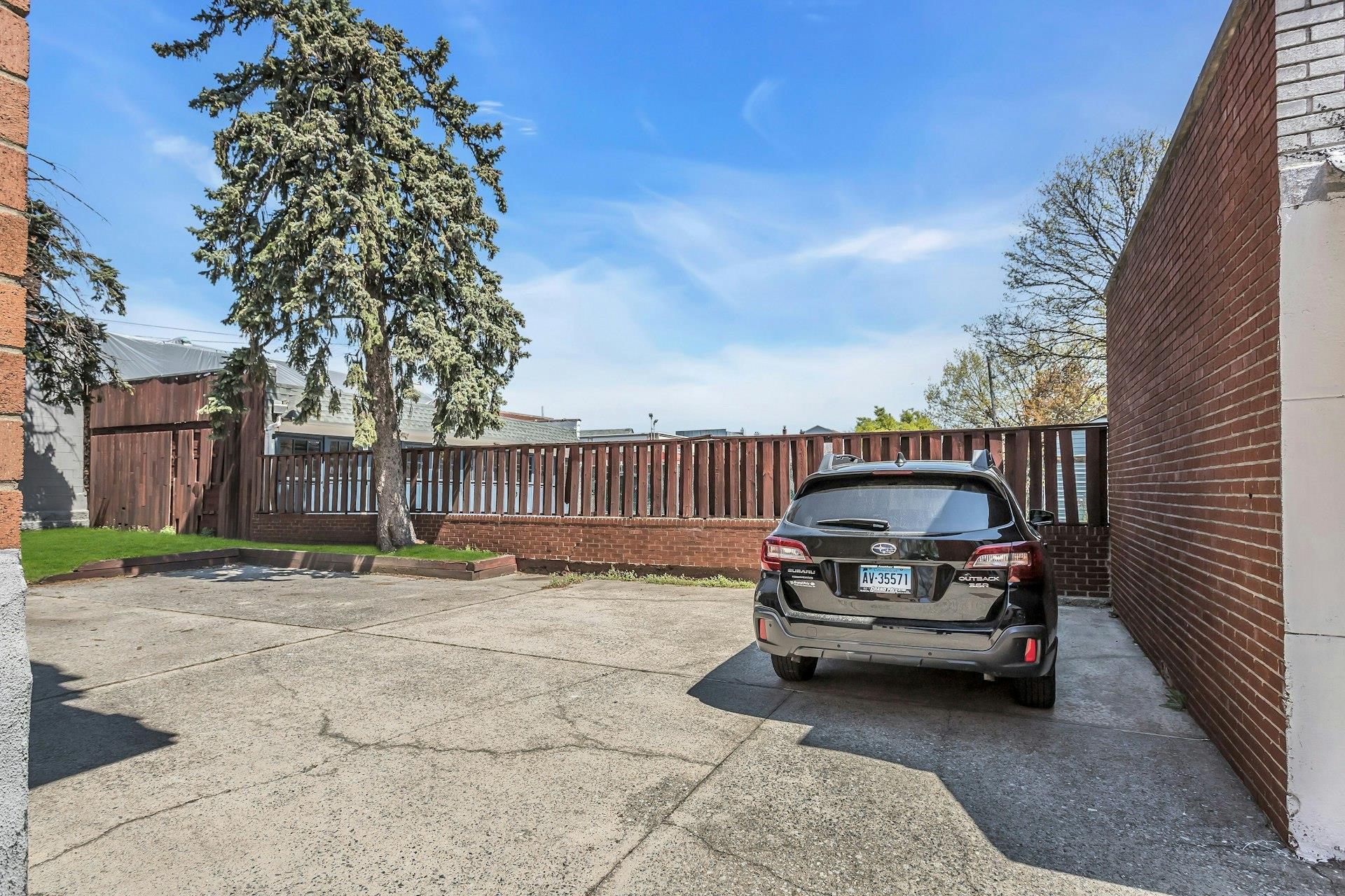 Condo 69th  Queens, NY 11378, MLS-856836-18