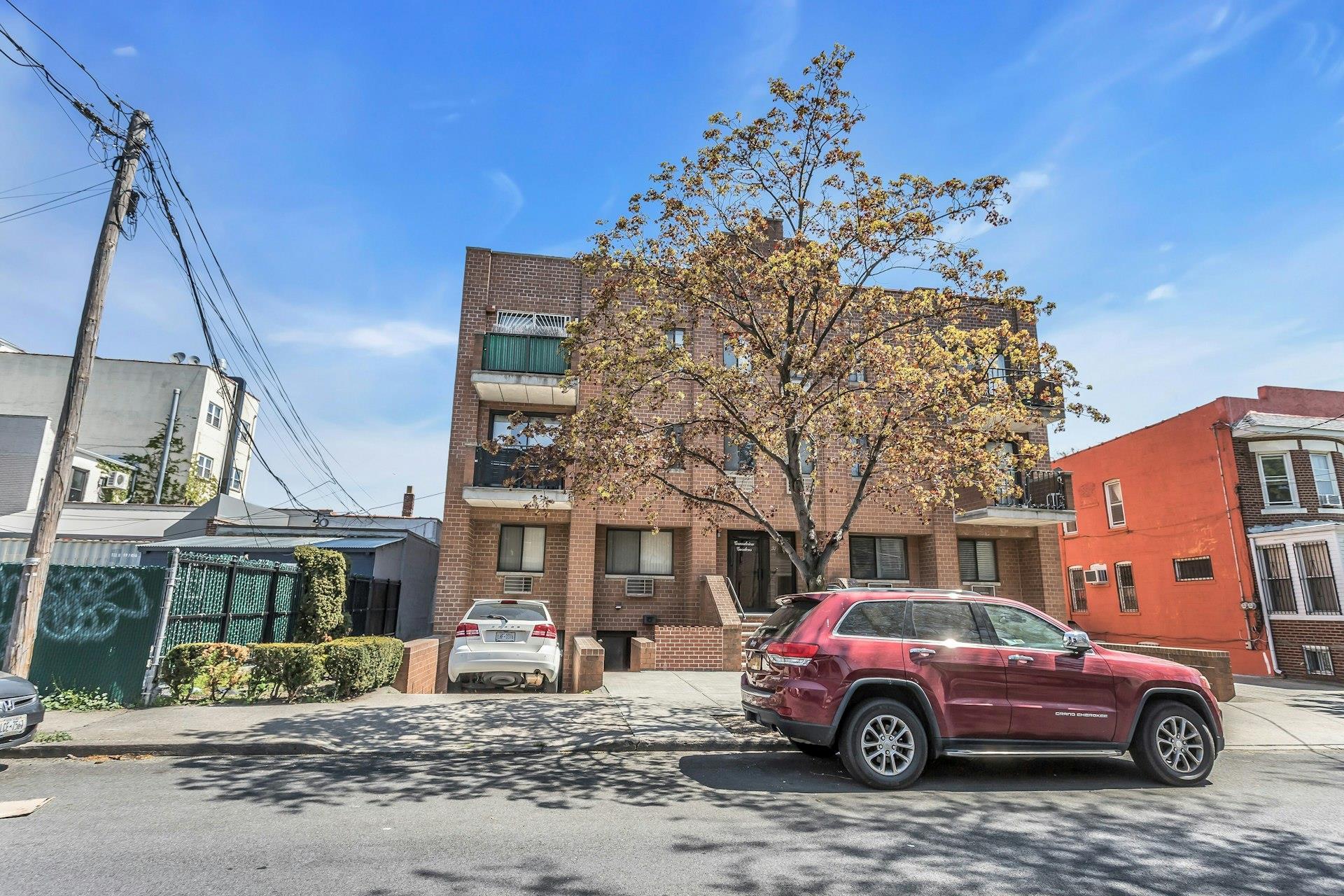 Condo 69th  Queens, NY 11378, MLS-856836-5