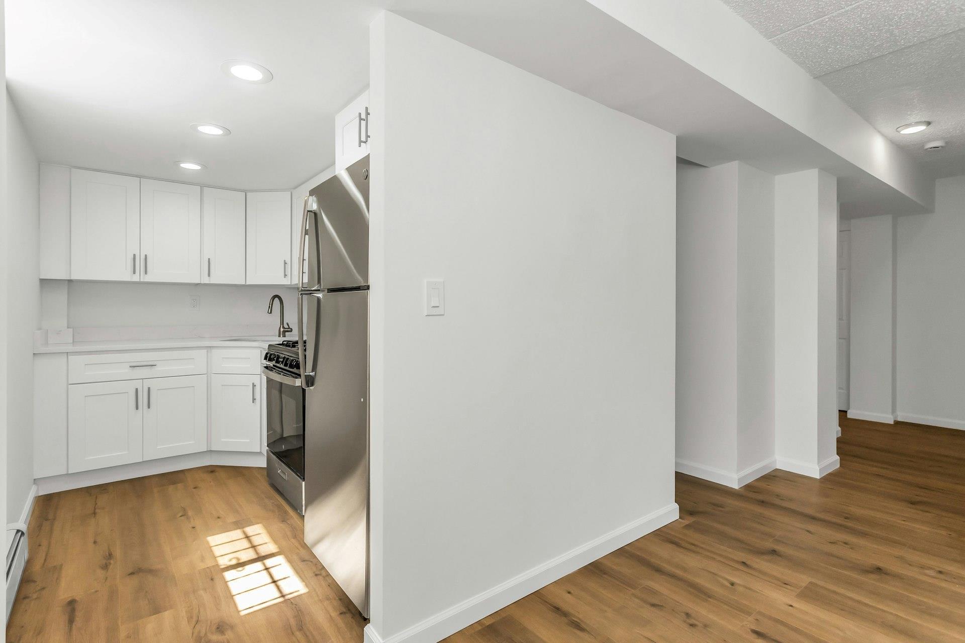 Condo 69th  Queens, NY 11378, MLS-856836-7