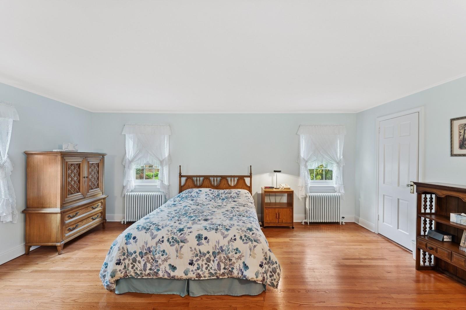 Single Family Stratford  Nassau County, NY 11530, MLS-856847-25