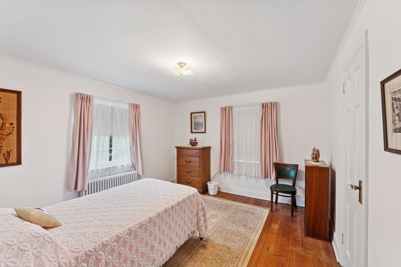Single Family Stratford  Nassau County, NY 11530, MLS-856847-32